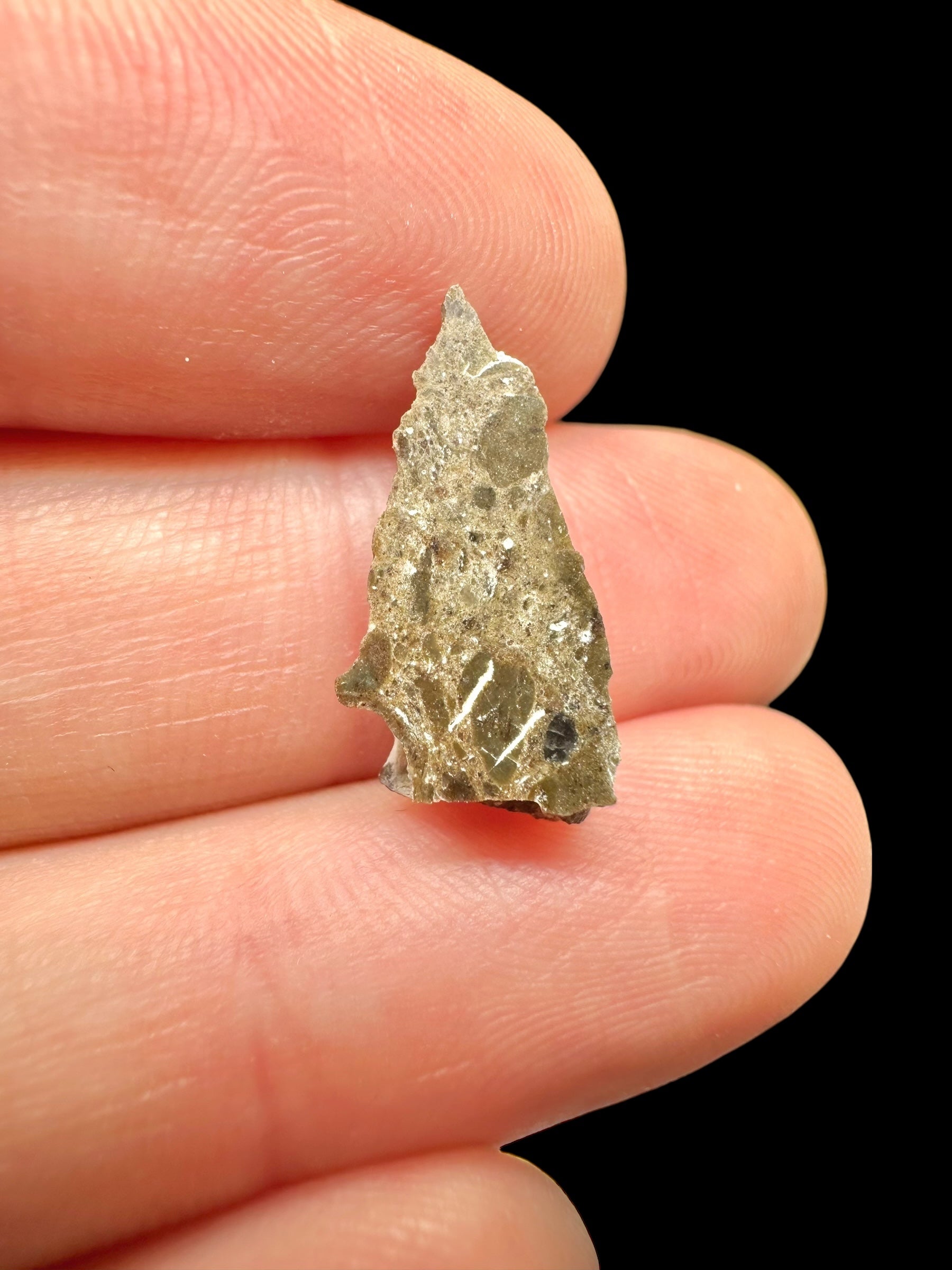 Lunar meteorite Oued el Hamim 001 – 0,6g – Libya - MEOH23