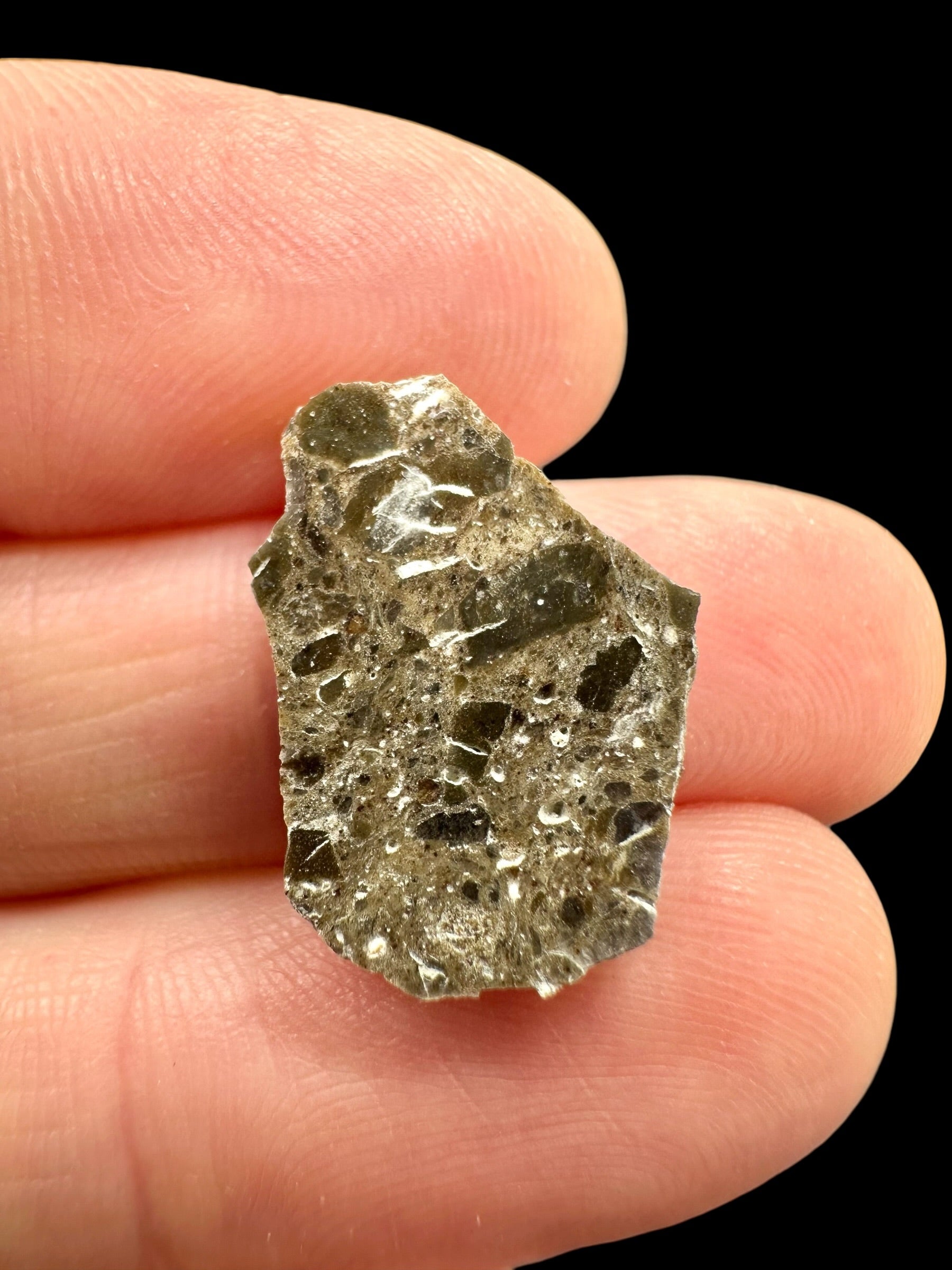 Lunar meteorite Oued el Hamim 001 – 1,4g – Libya - MEOH33
