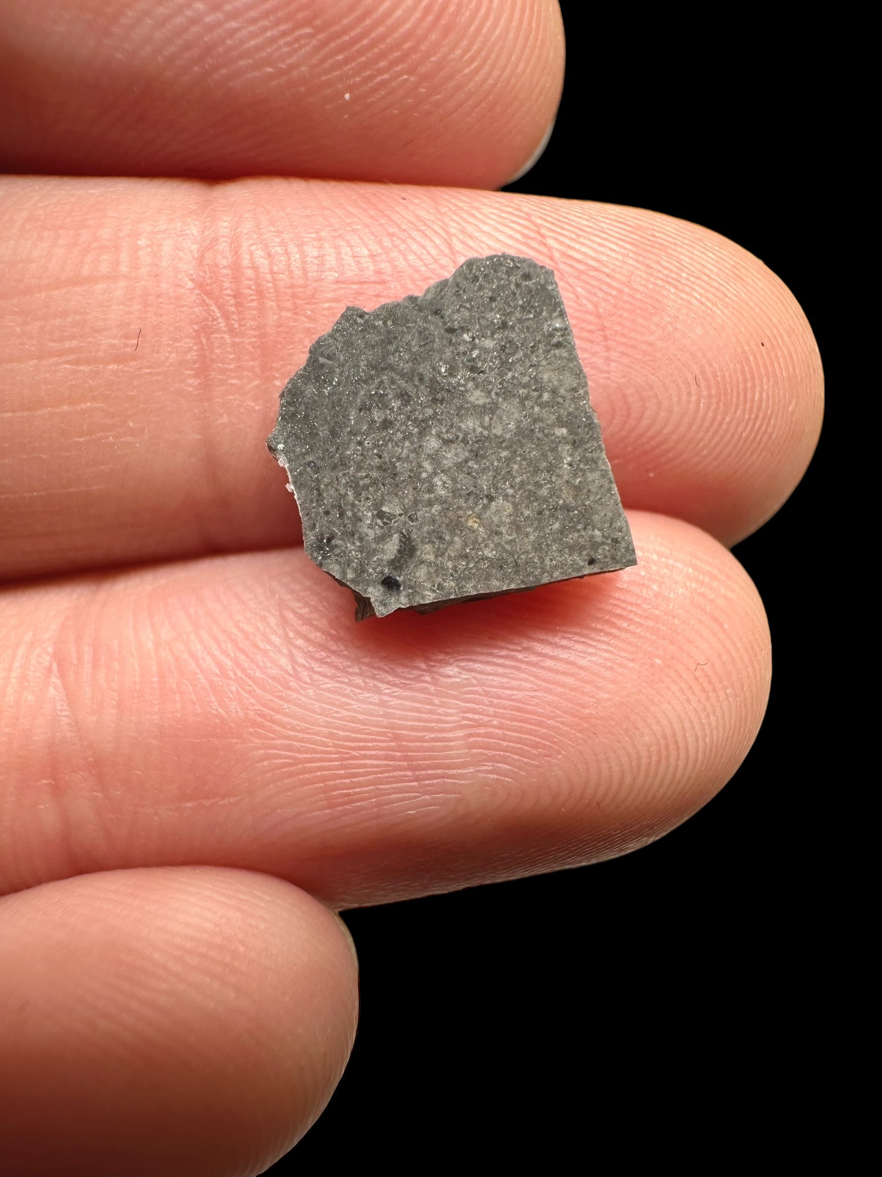 Lunar meteorite El Atchane 024 – 0,5g – Algeria - MEAT02