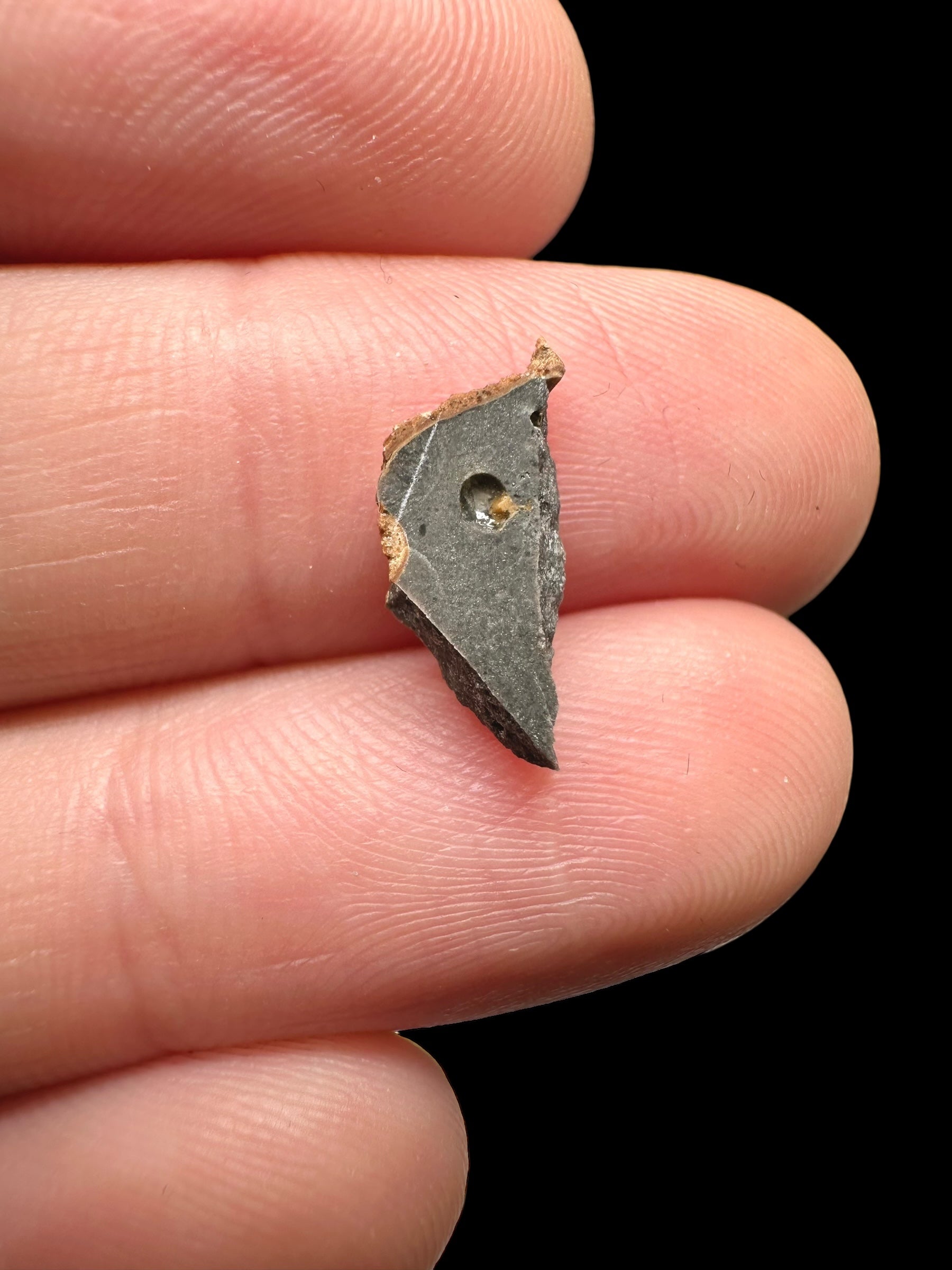 Lunar meteorite El Atchane 024 – 0,2g – Algeria - MEAT05