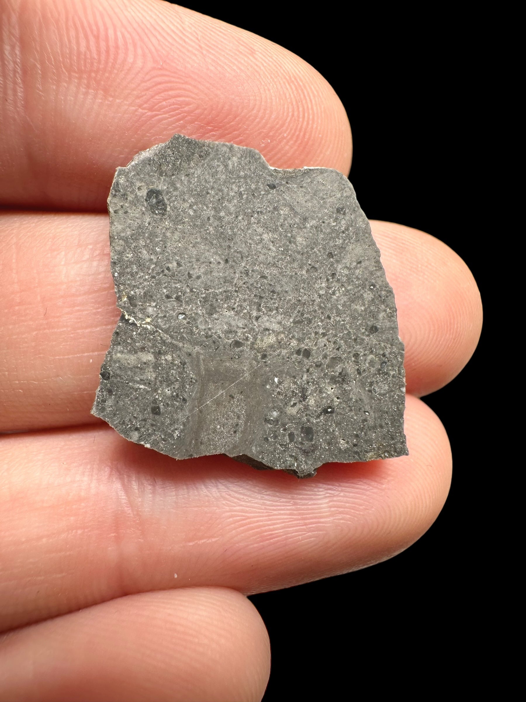 Lunar meteorite El Atchane 024 – 2,2g – Algeria
