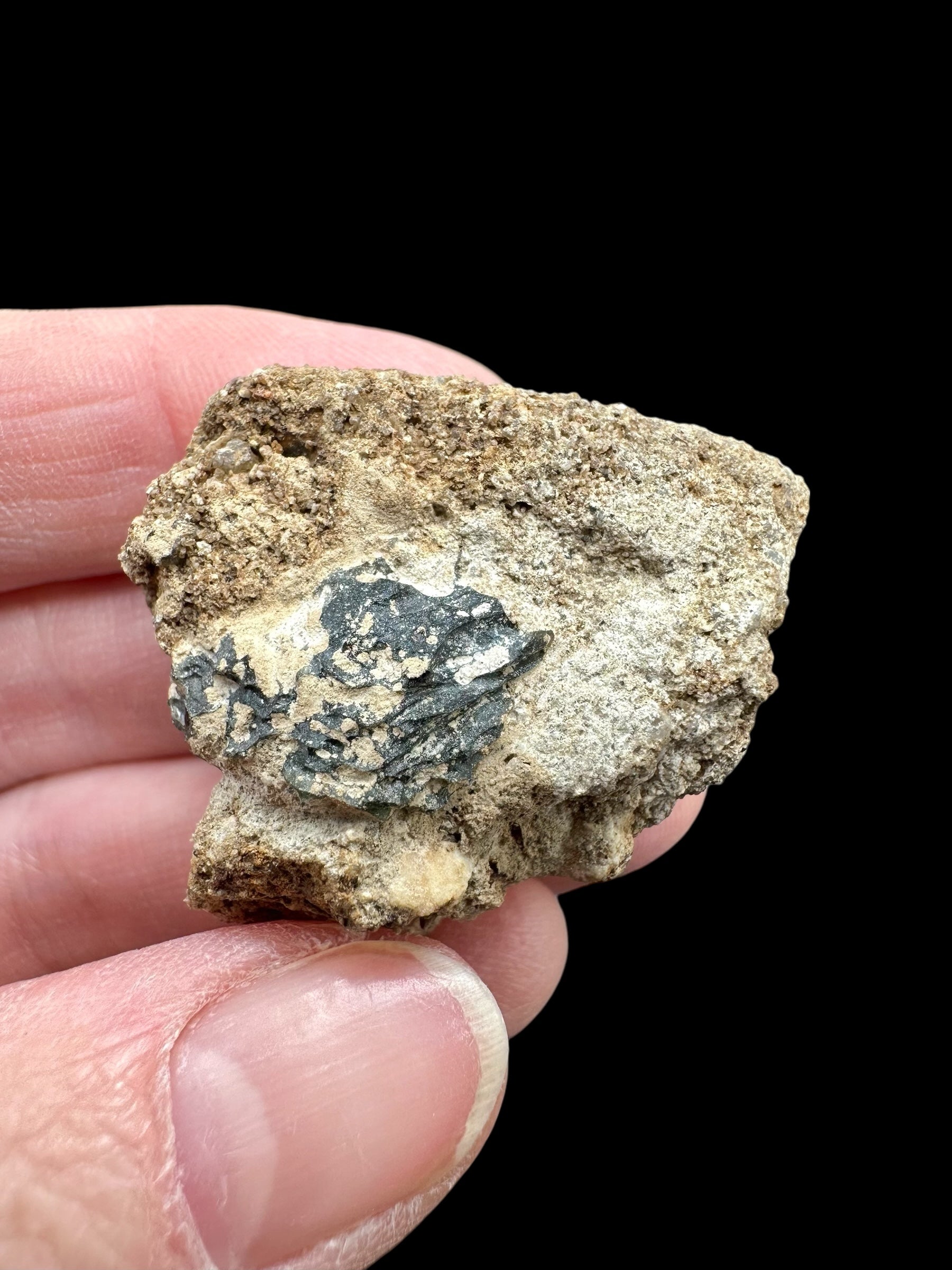 Moldavite in the sediment – Dolni Chrastany - INS039