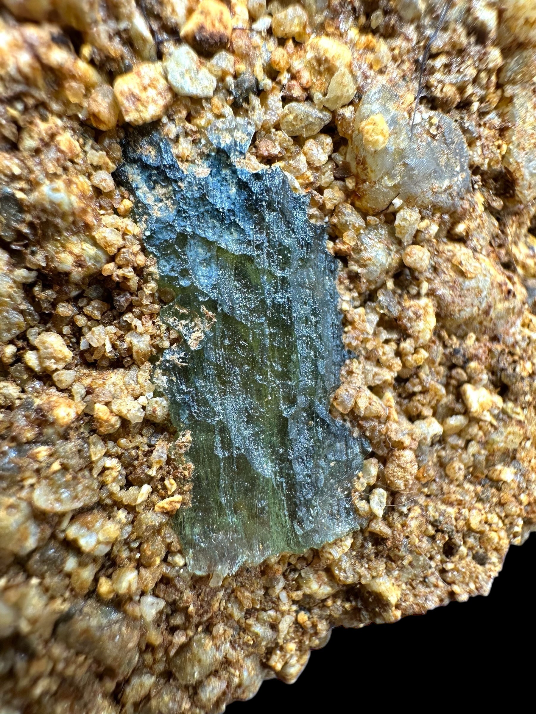 Moldavite in the sediment – Nesmen - INS040