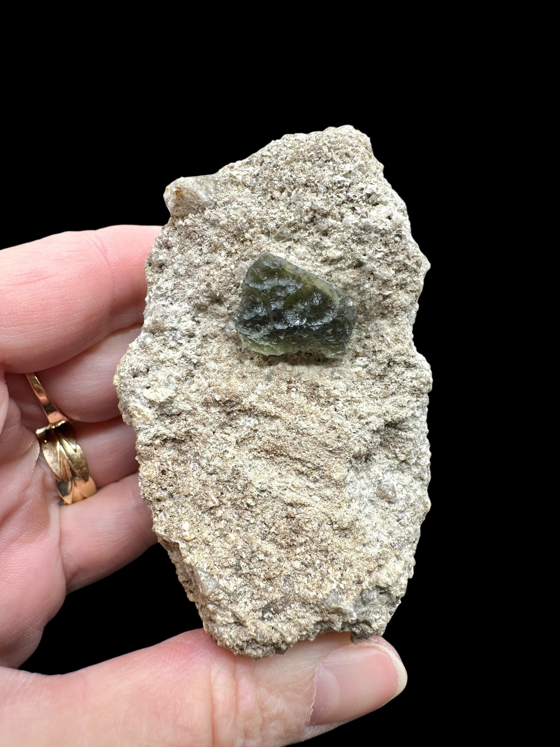 Moldavite in the sediment – Besednice Sever - INS042