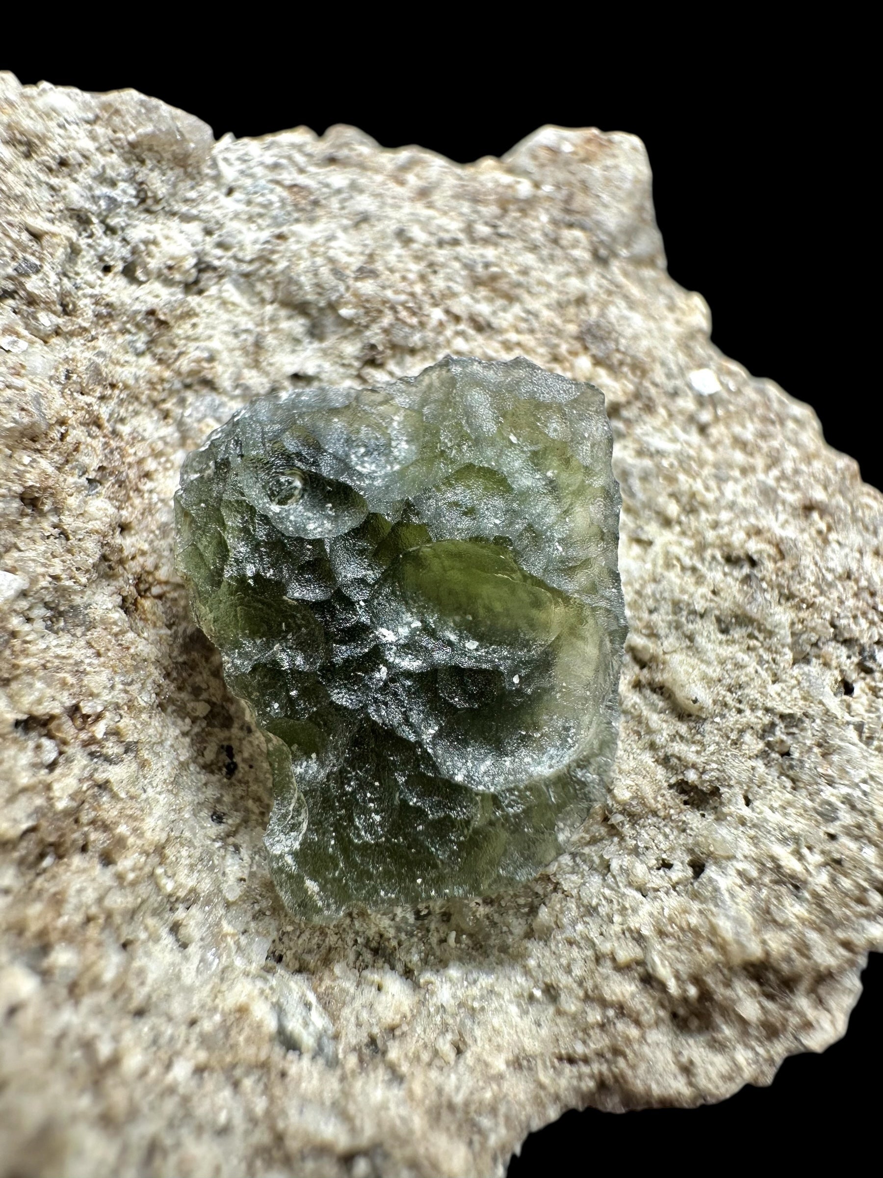 Moldavite in the sediment – Besednice Sever - INS042