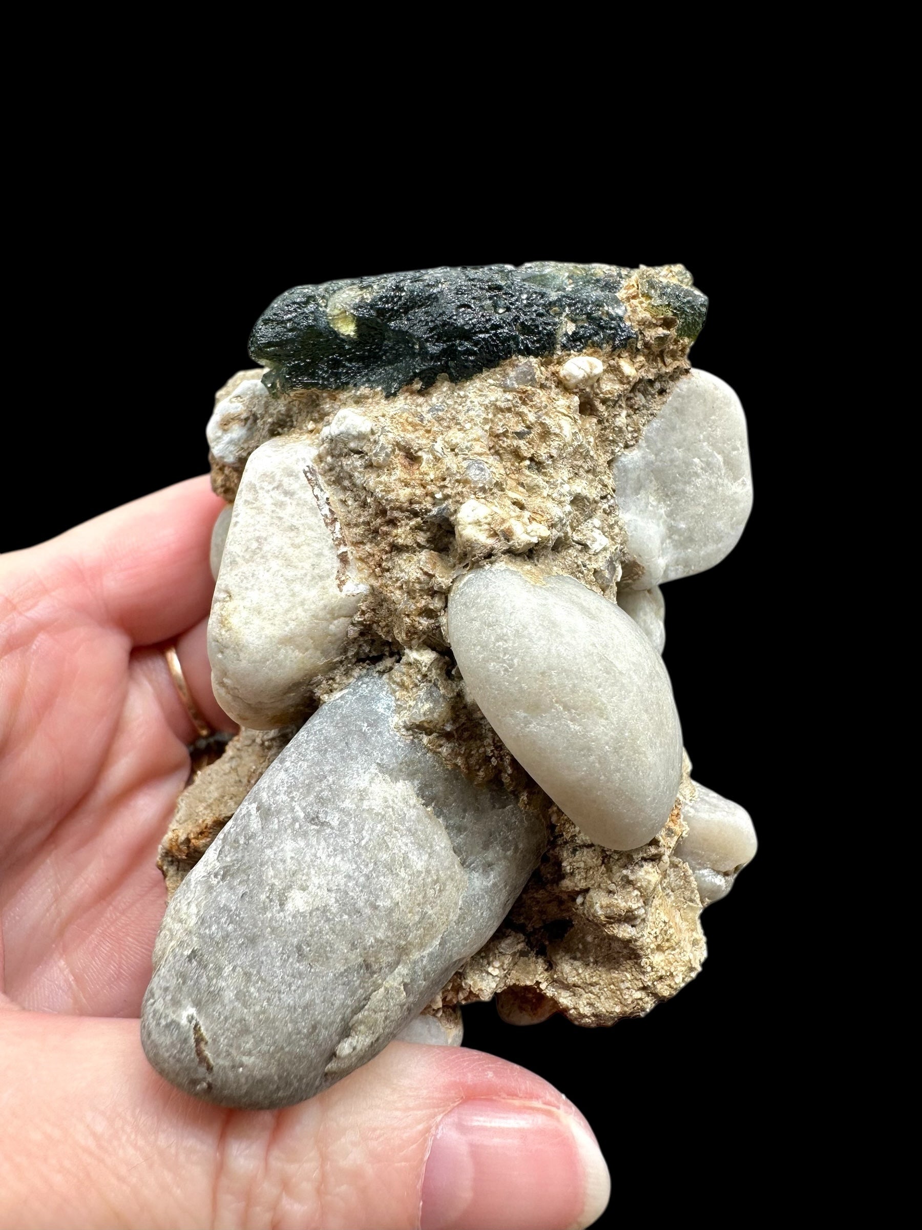 Moldavite in the sediment – Marouskovo pole - INS045