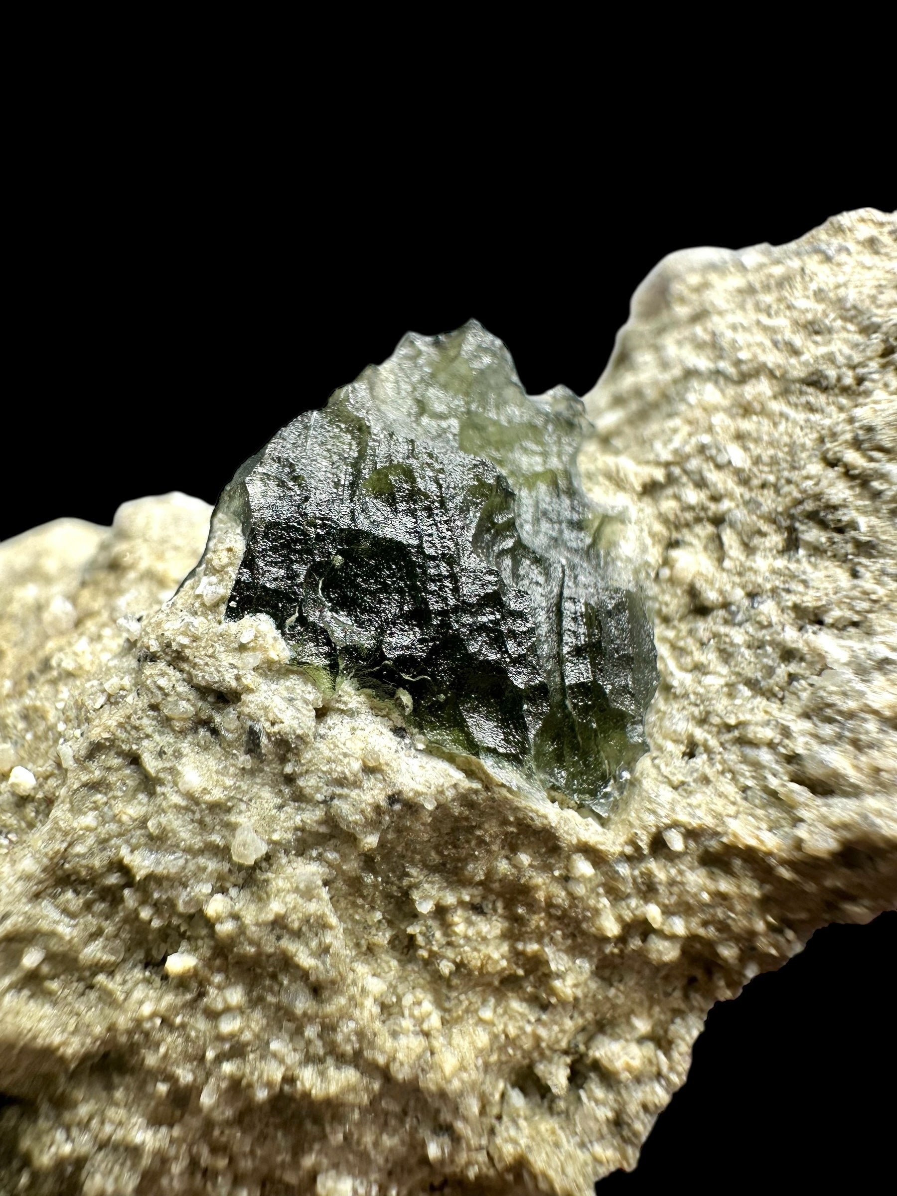 Moldavite in the sediment – Besednice Sever - INS048