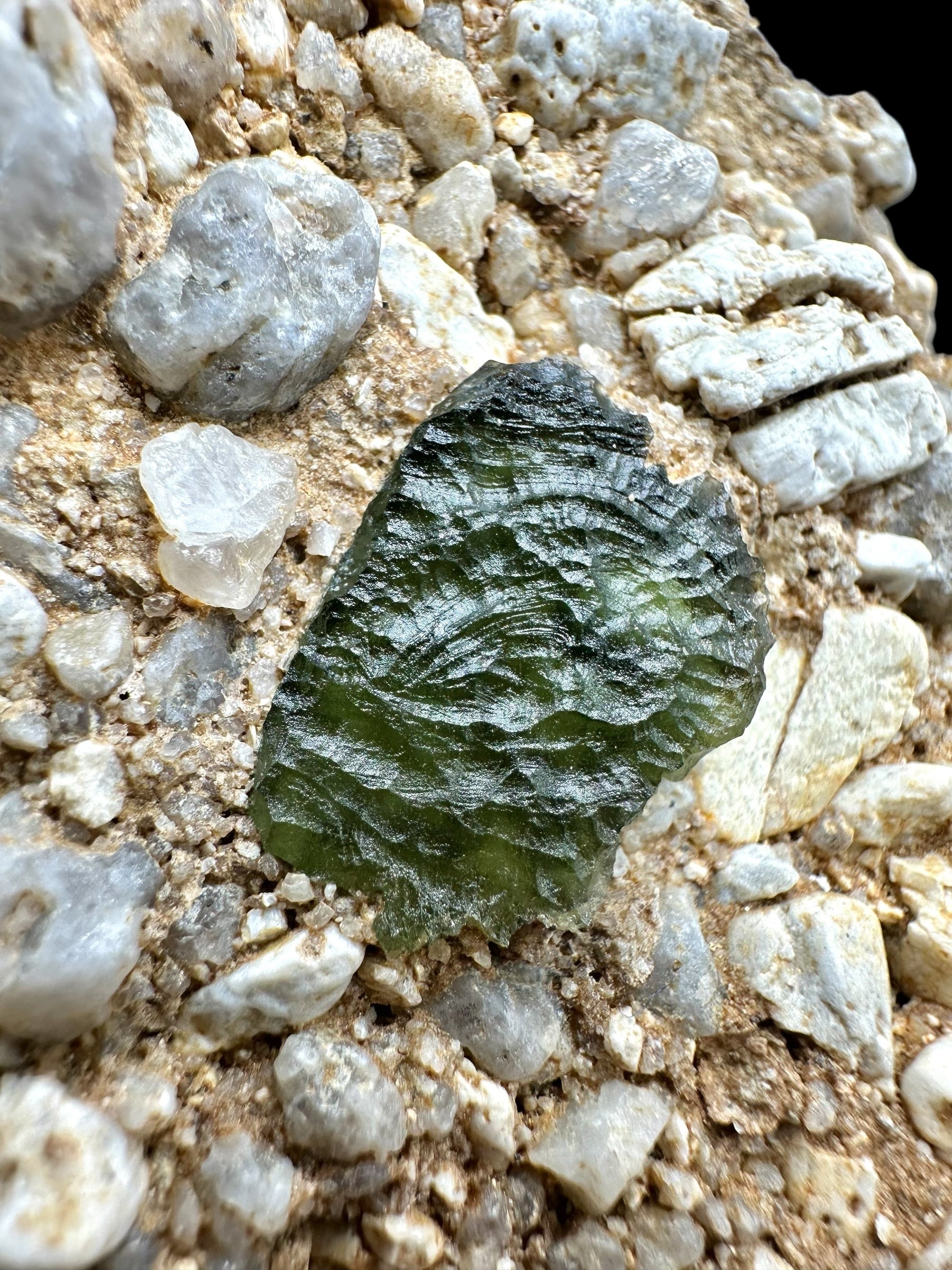 Moldavite in the sediment – Olesnice - INS051