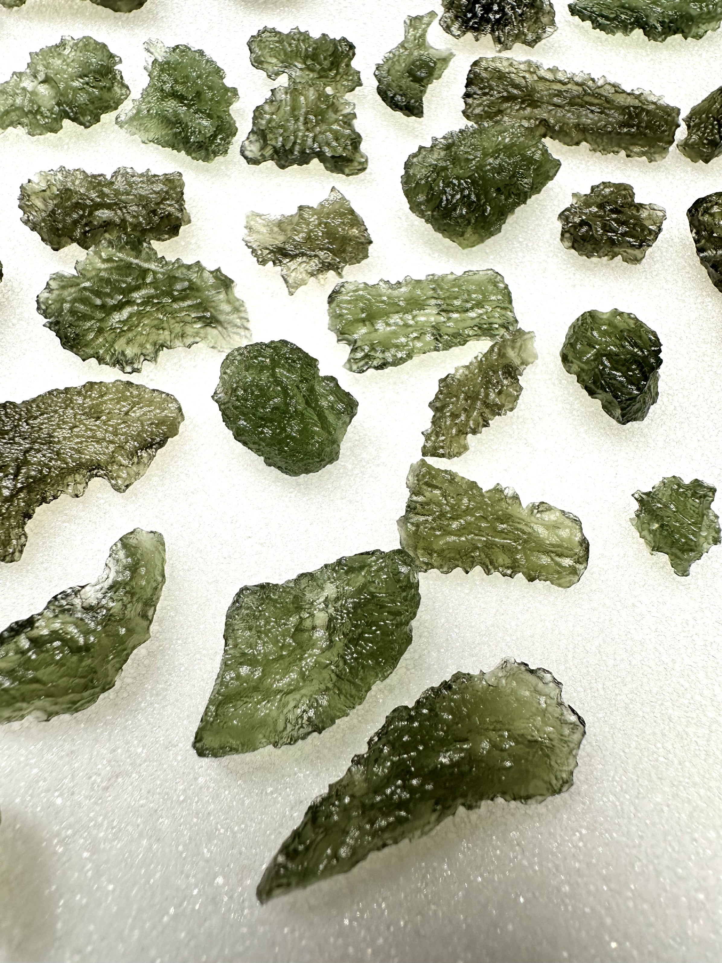 Smaller jewellery Moldavite – 50g - 0V001