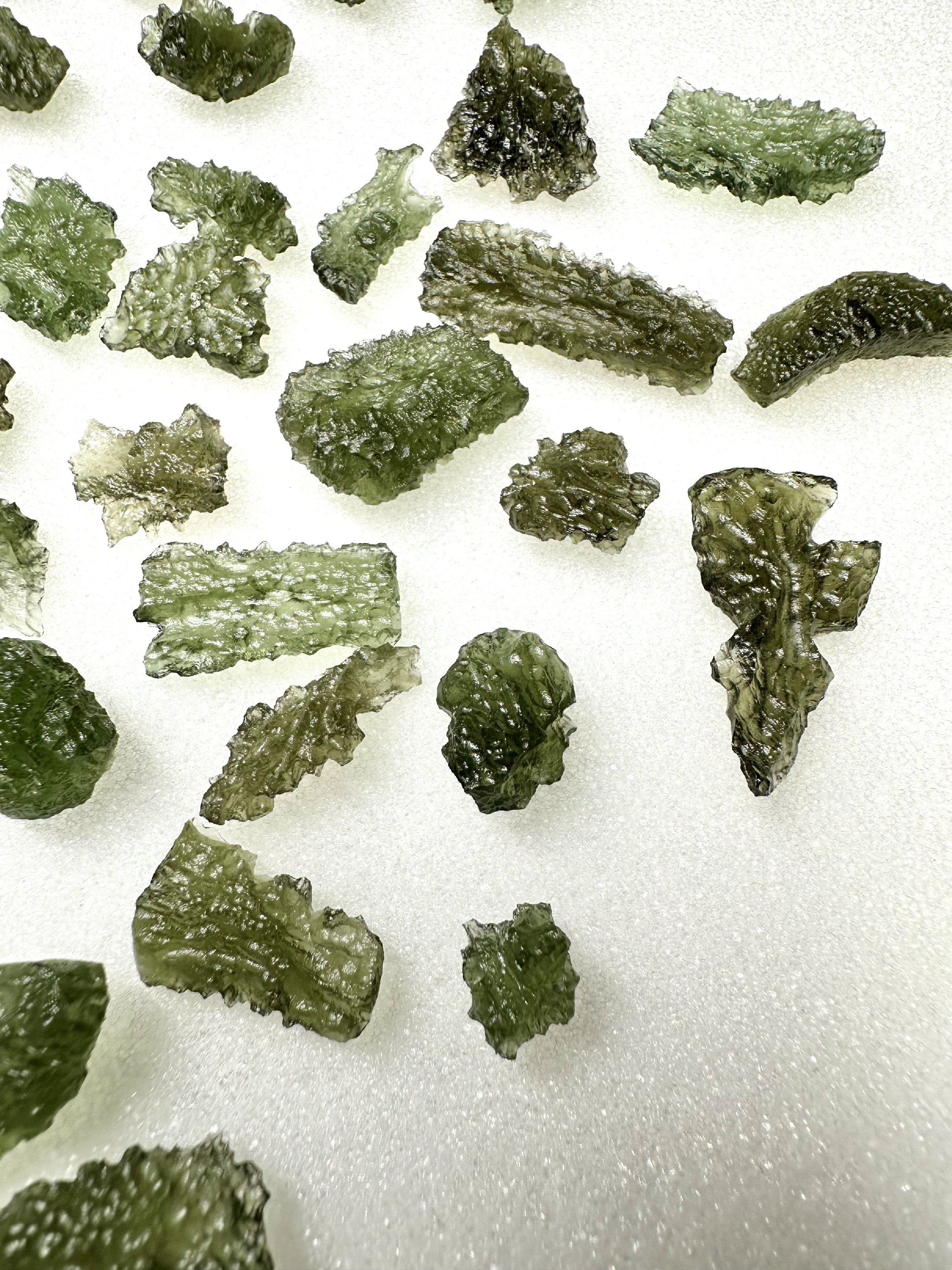 Smaller jewellery Moldavite – 50g - 0V001
