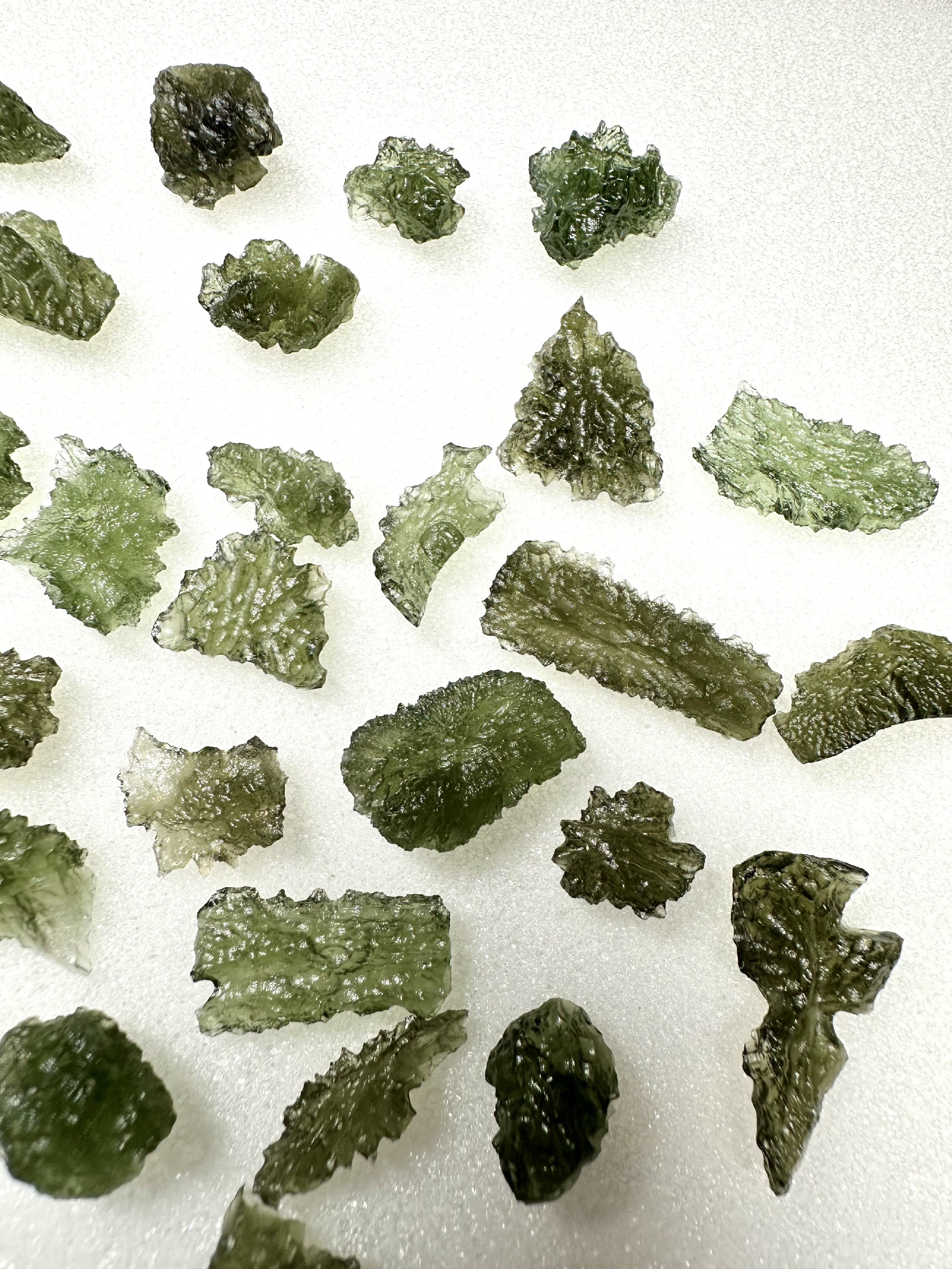 Smaller jewellery Moldavite – 50g - 0V001