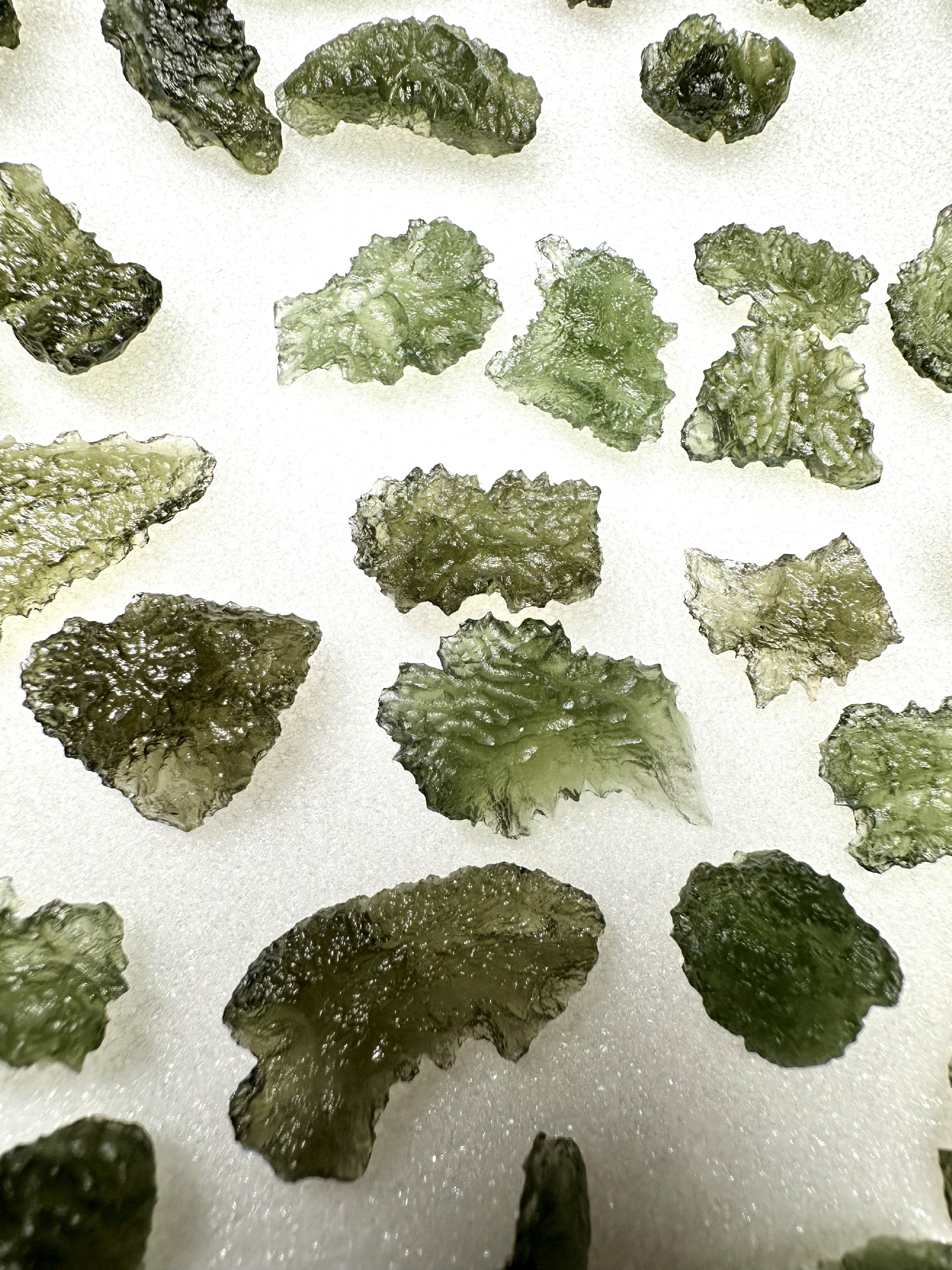 Smaller jewellery Moldavite – 50g - 0V001