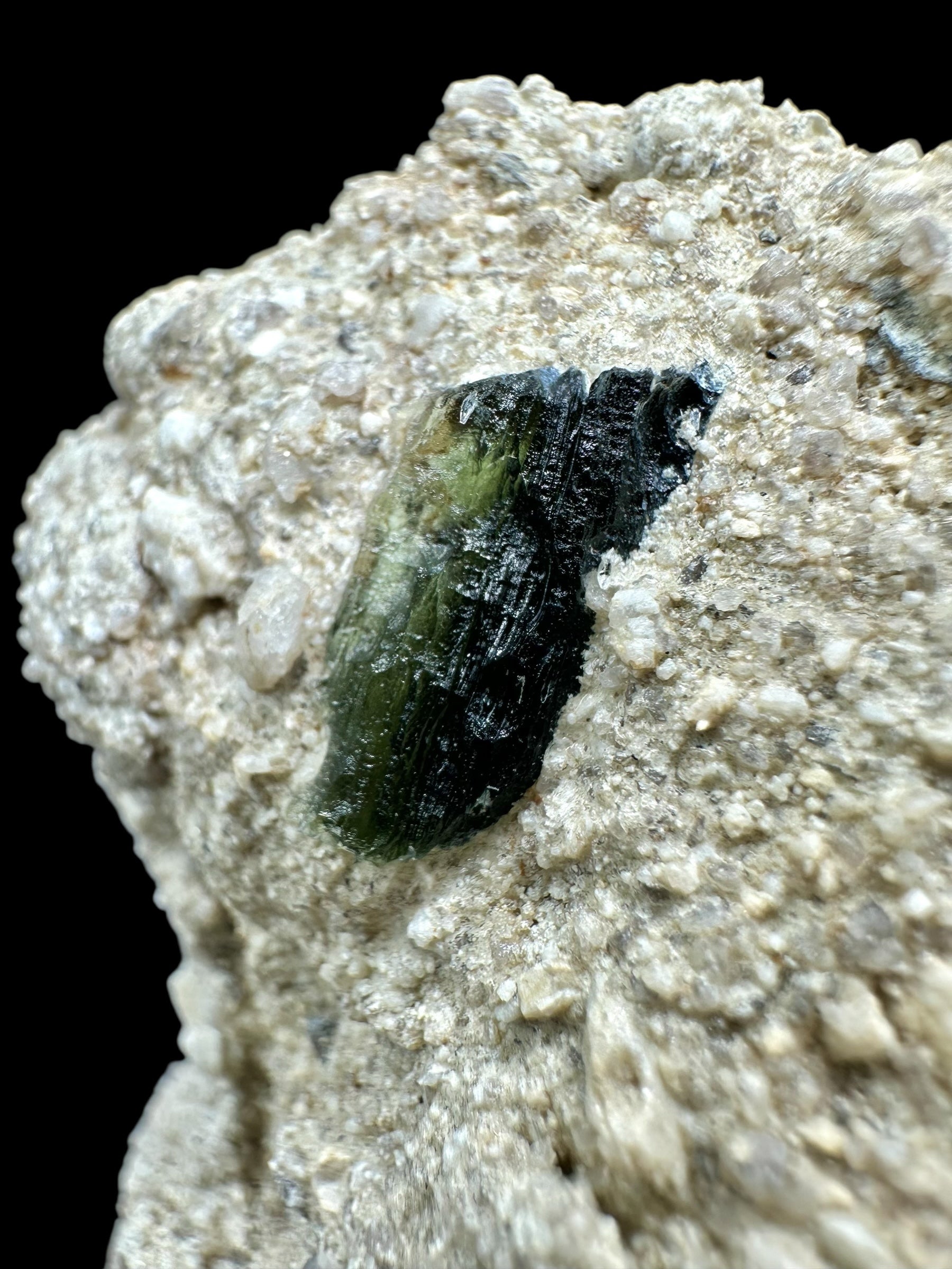 Moldavite in the sediment – Besednice Sever - INS055