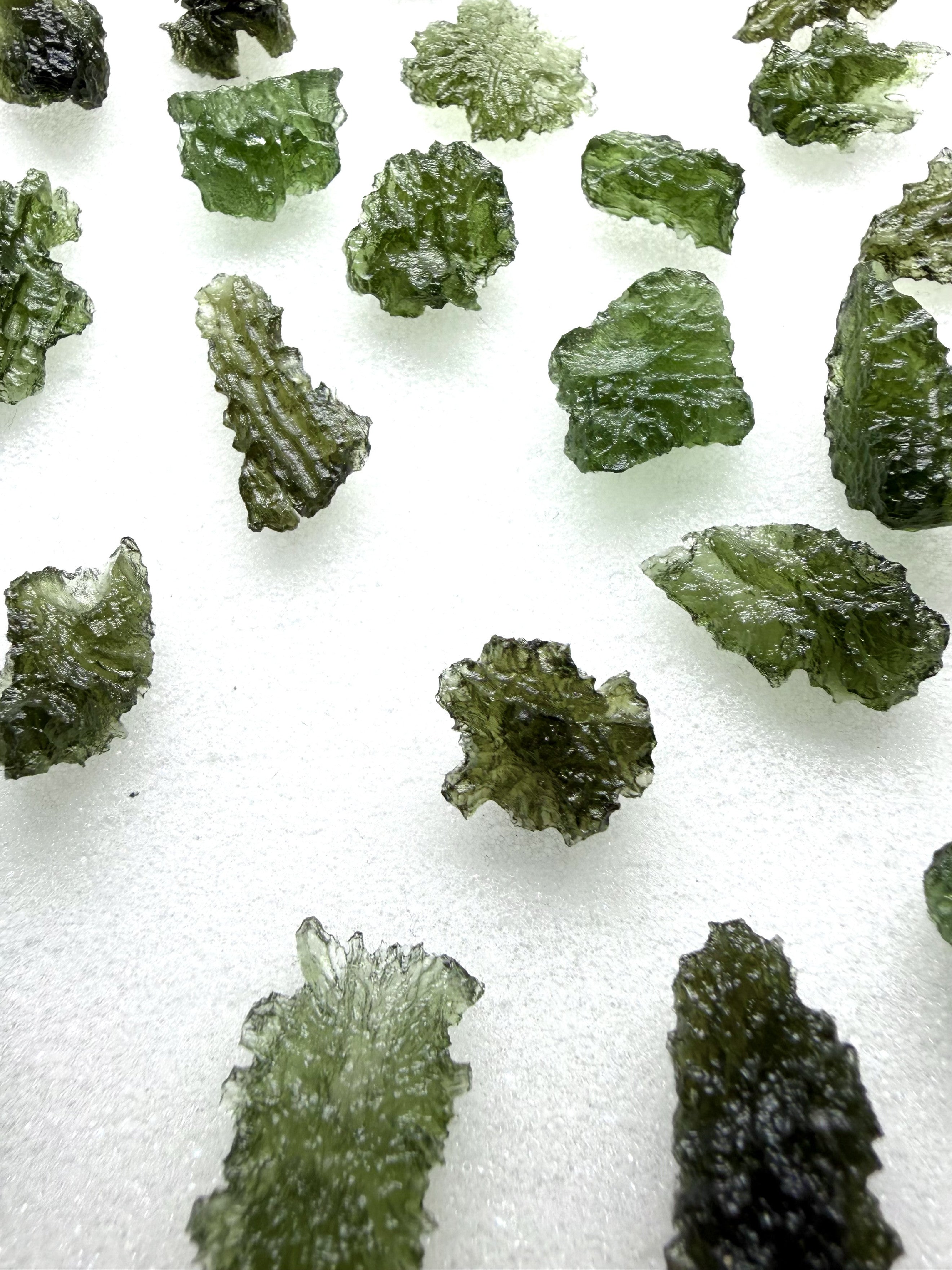 Moldavites from Maly Chlum – 70g - VVEL81