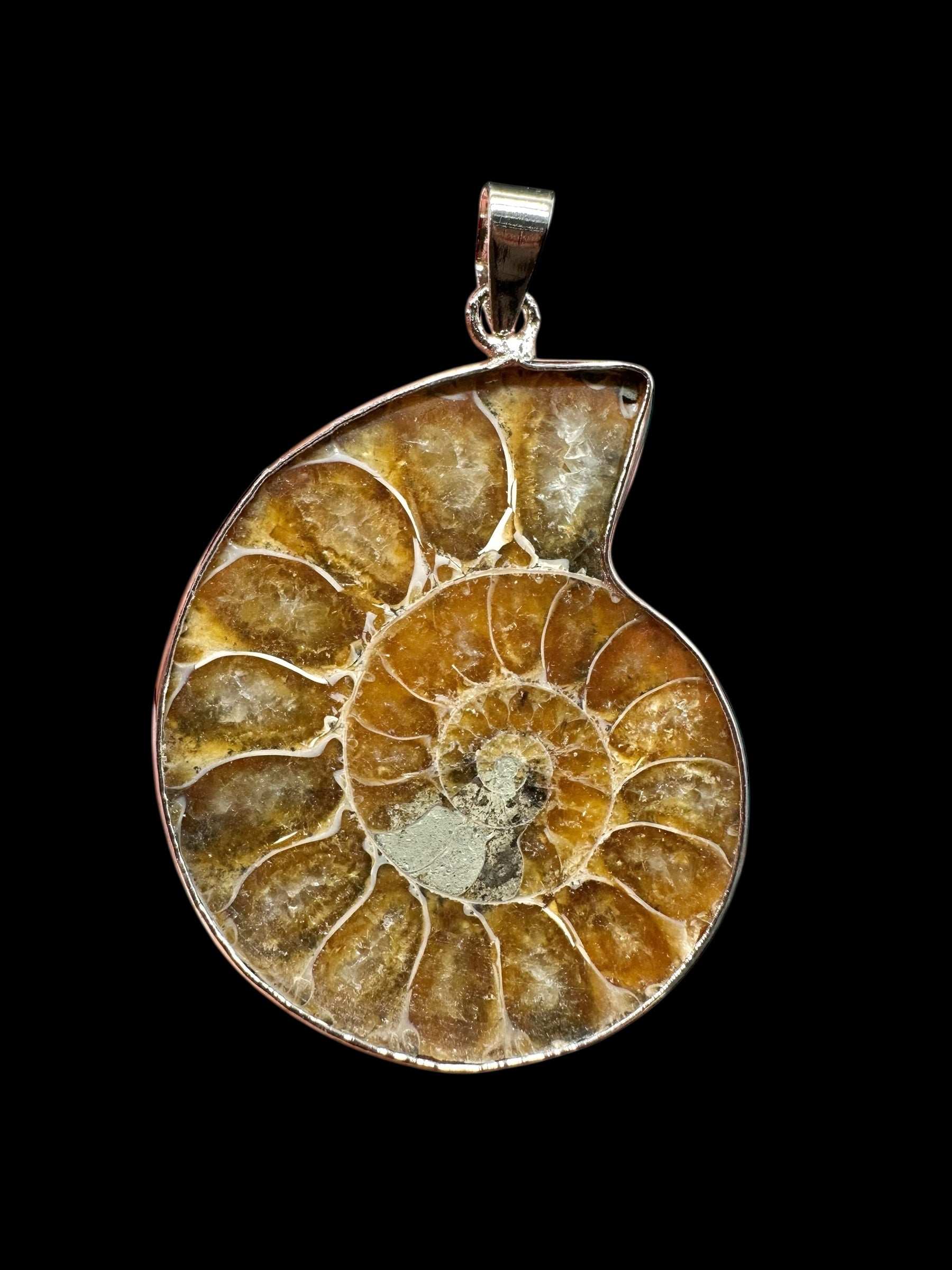 Ammonite pendant 3,7cm – Madagascar