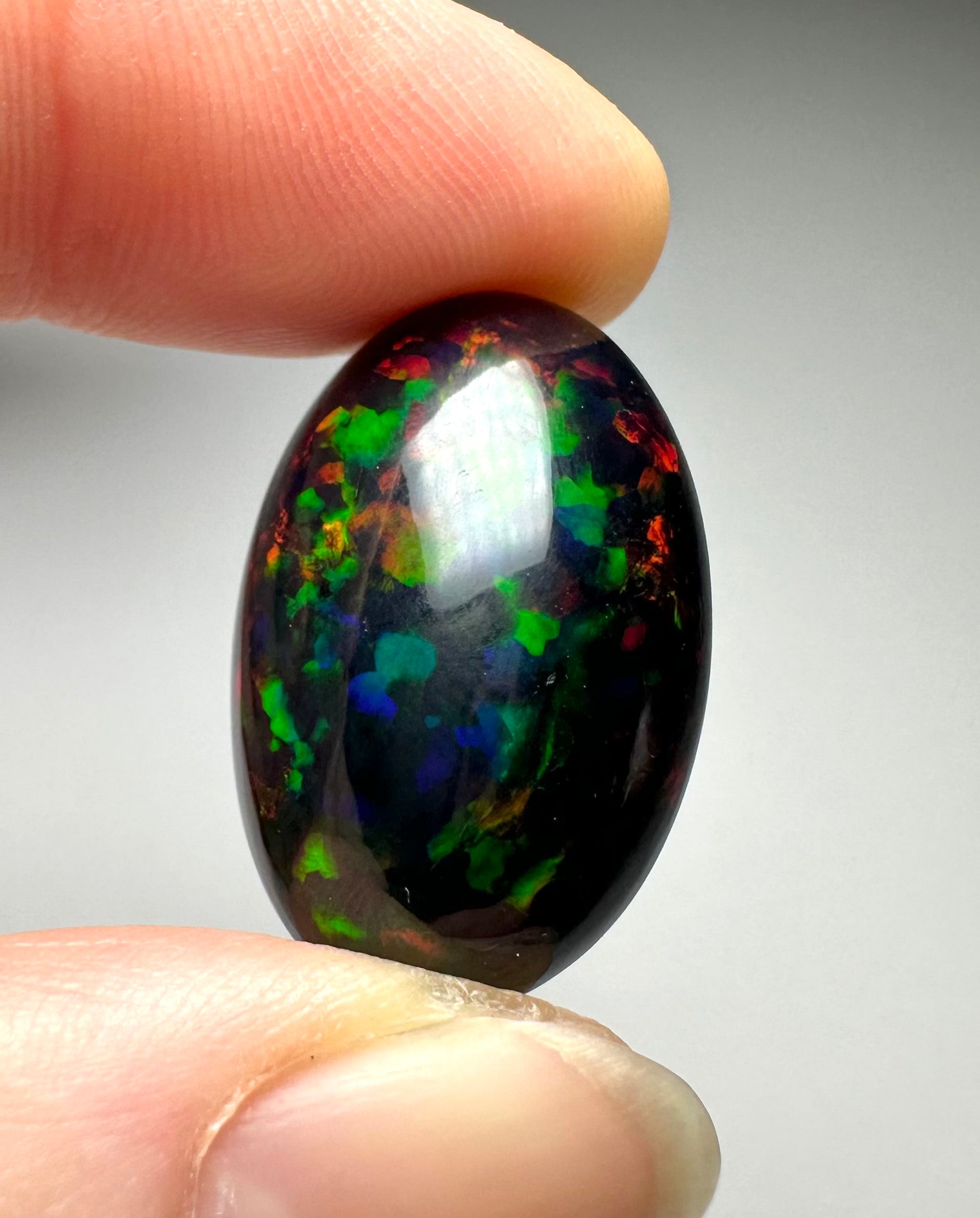 Ethiopian smoky black opal – Cabochon – Welo, Ethiopia - OKC002