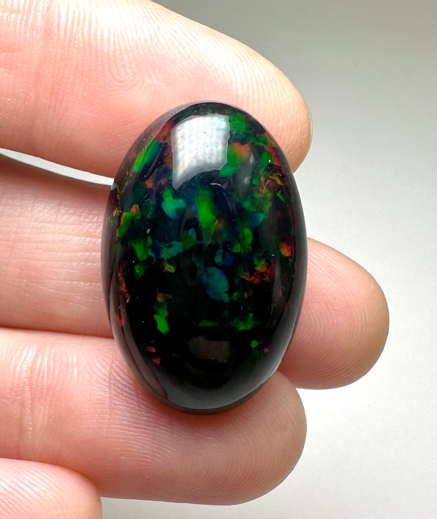 Ethiopian smoky black opal – Cabochon – Welo, Ethiopia - OKC002