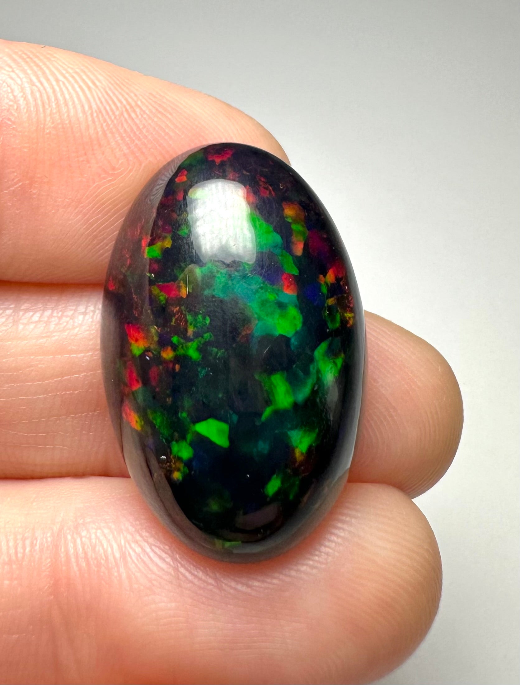 Ethiopian smoky black opal – Cabochon – Welo, Ethiopia