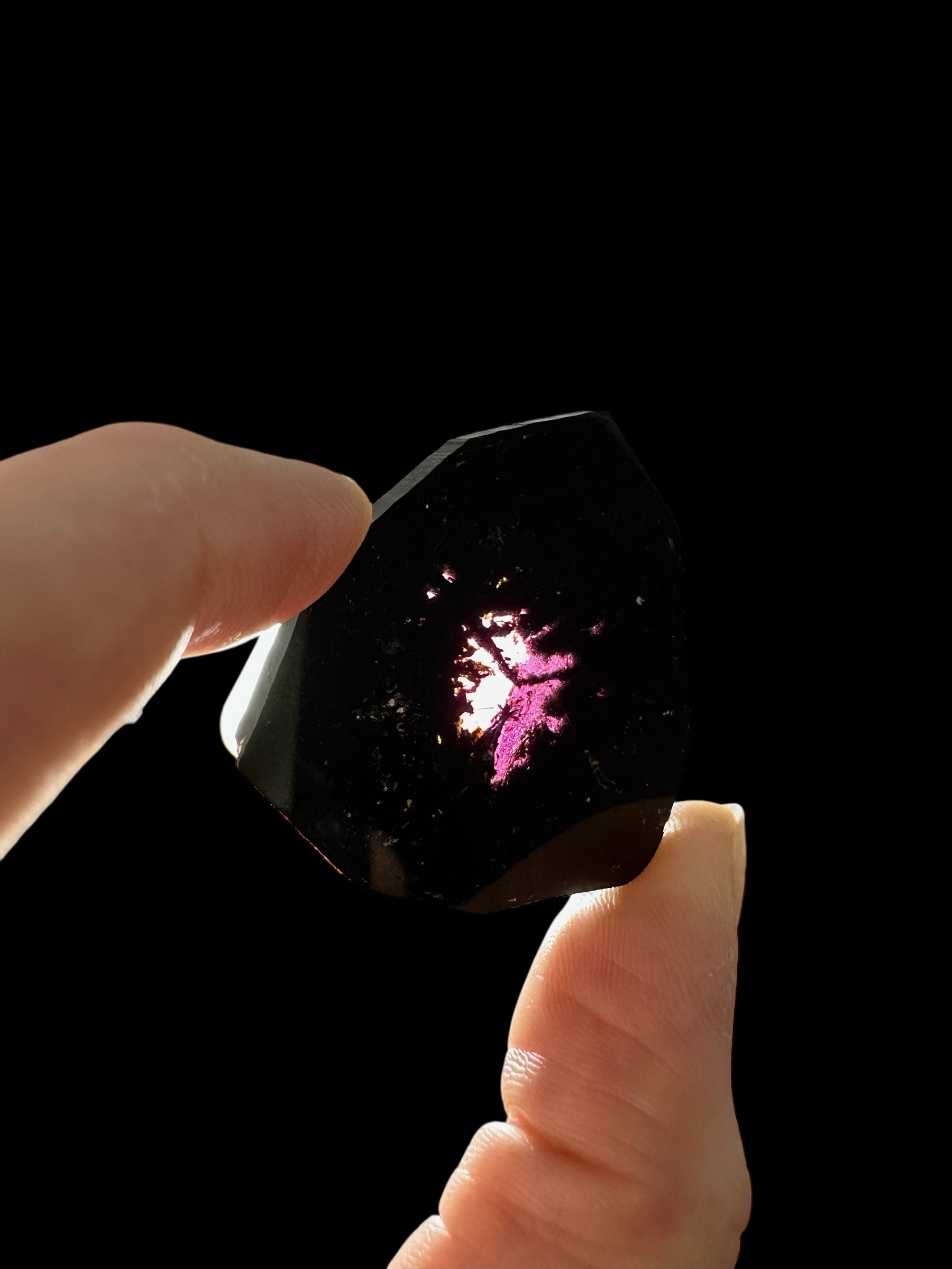 Slice of elbaite – Befisiotra, Madagascar - EL002