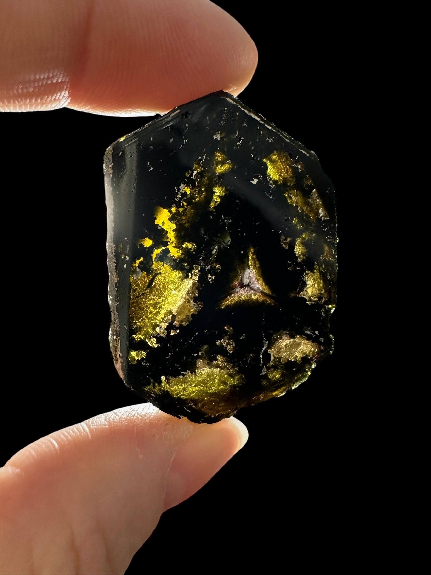 Slice of elbaite – Befisiotra, Madagascar - EL005