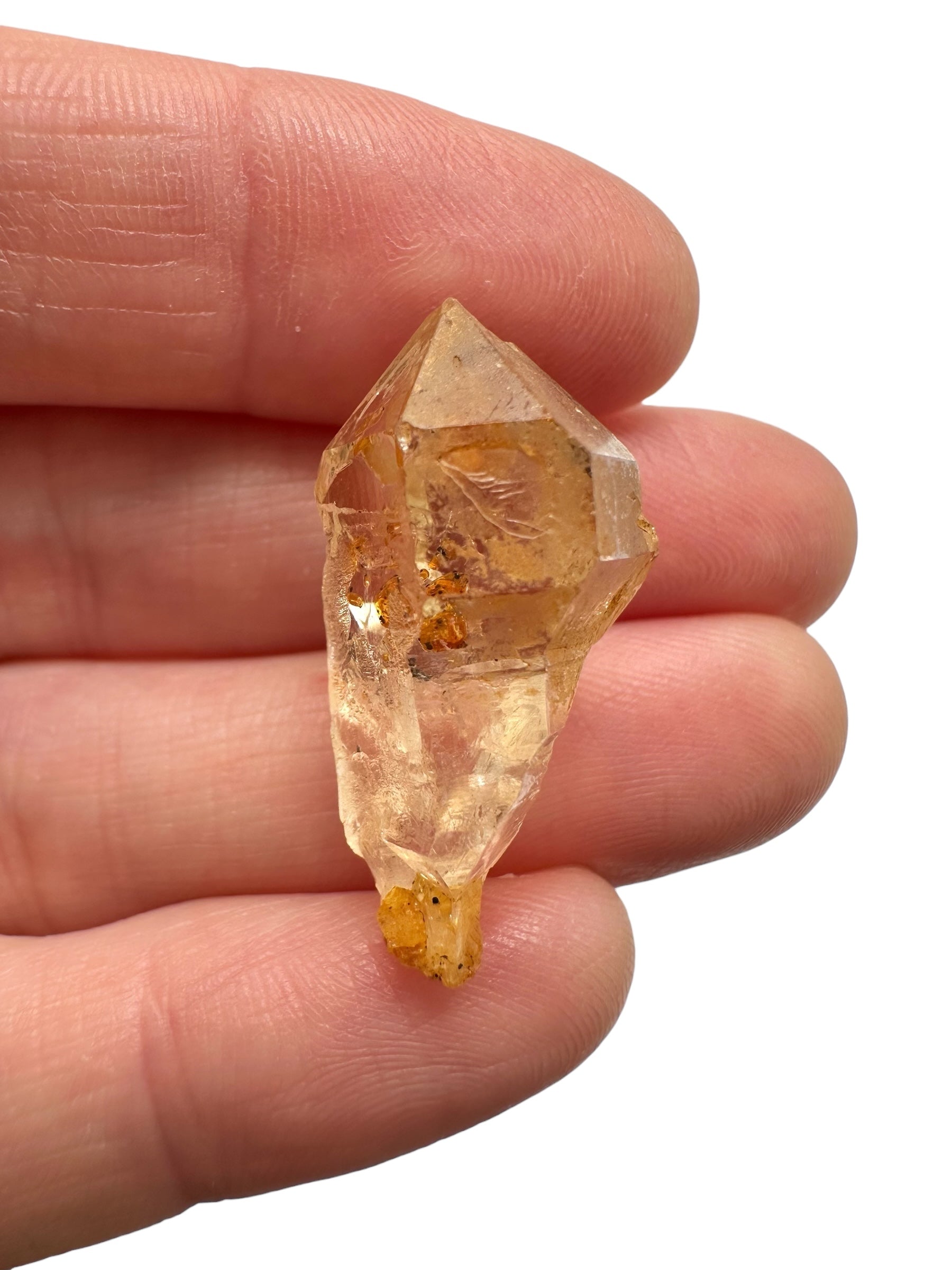 Crystal with petroleum inclusions – Madagascar - KIR07