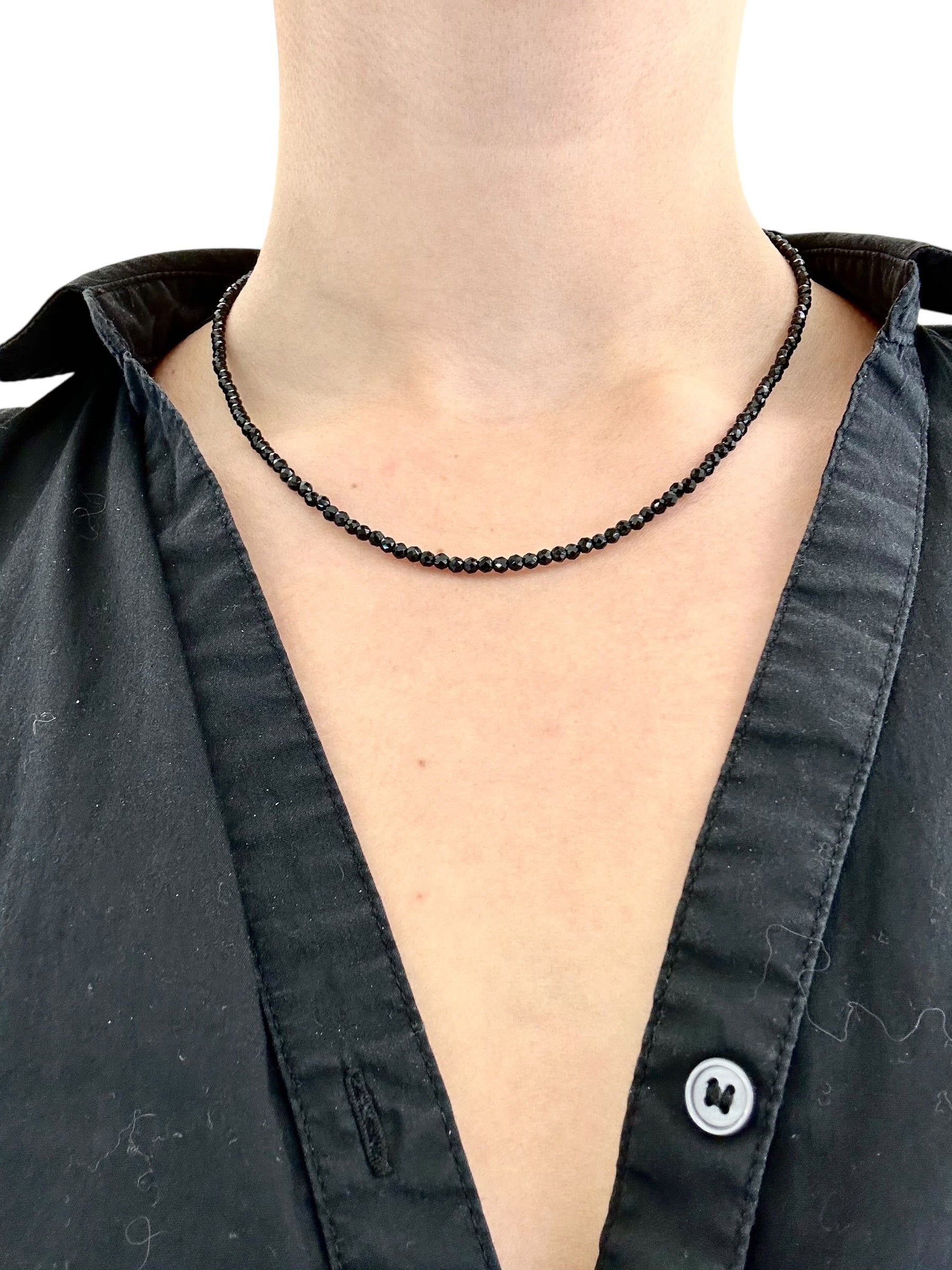 Black spinel necklace 45 cm (3mm)