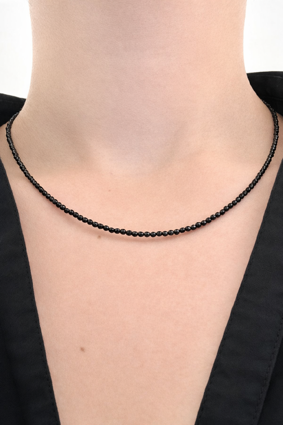 Black spinel necklace 45 cm (2,5mm)