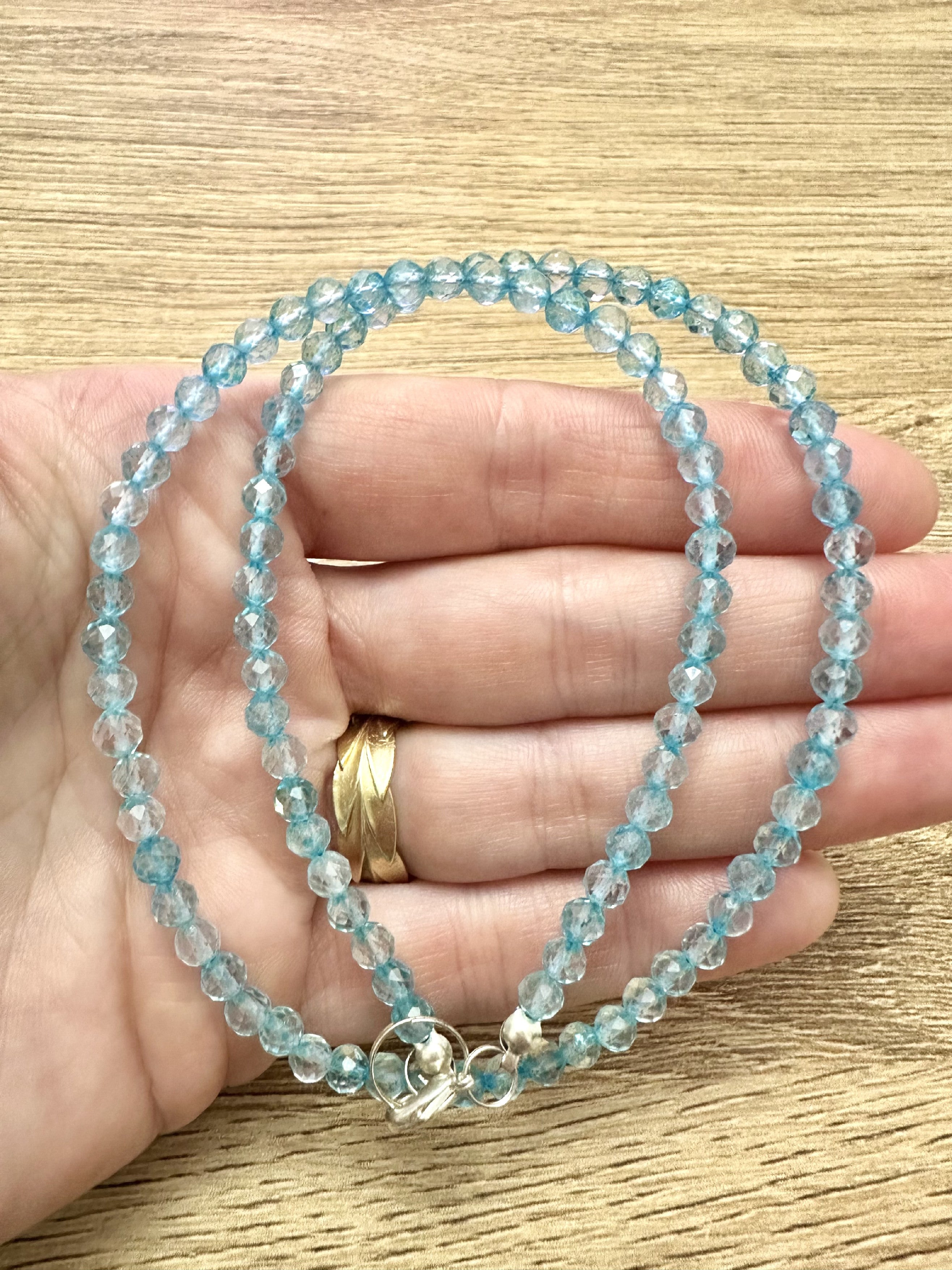Blue topaz necklace 45 cm (4mm) - NAH16