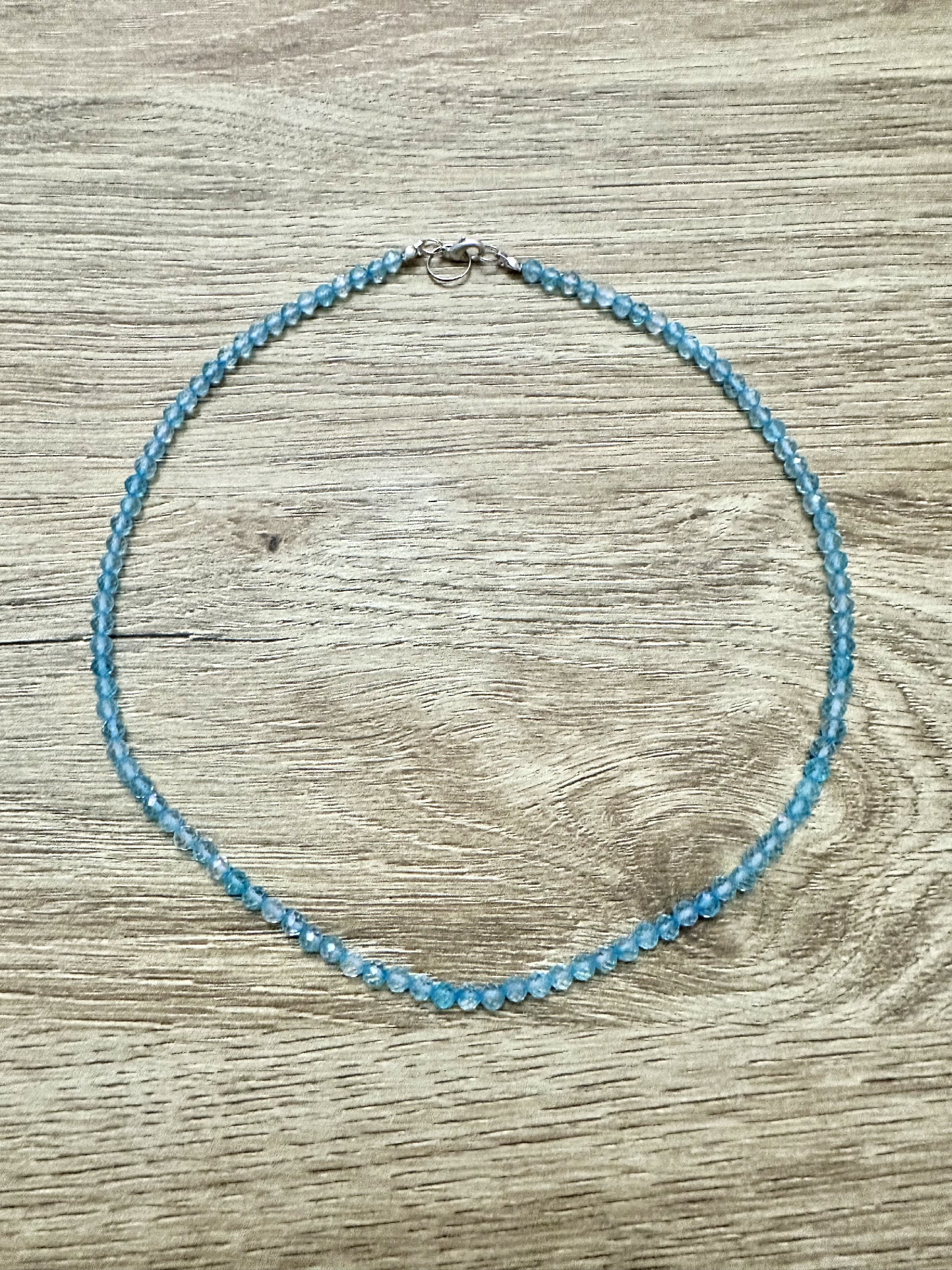 Blue topaz necklace 45 cm (4mm) - NAH16