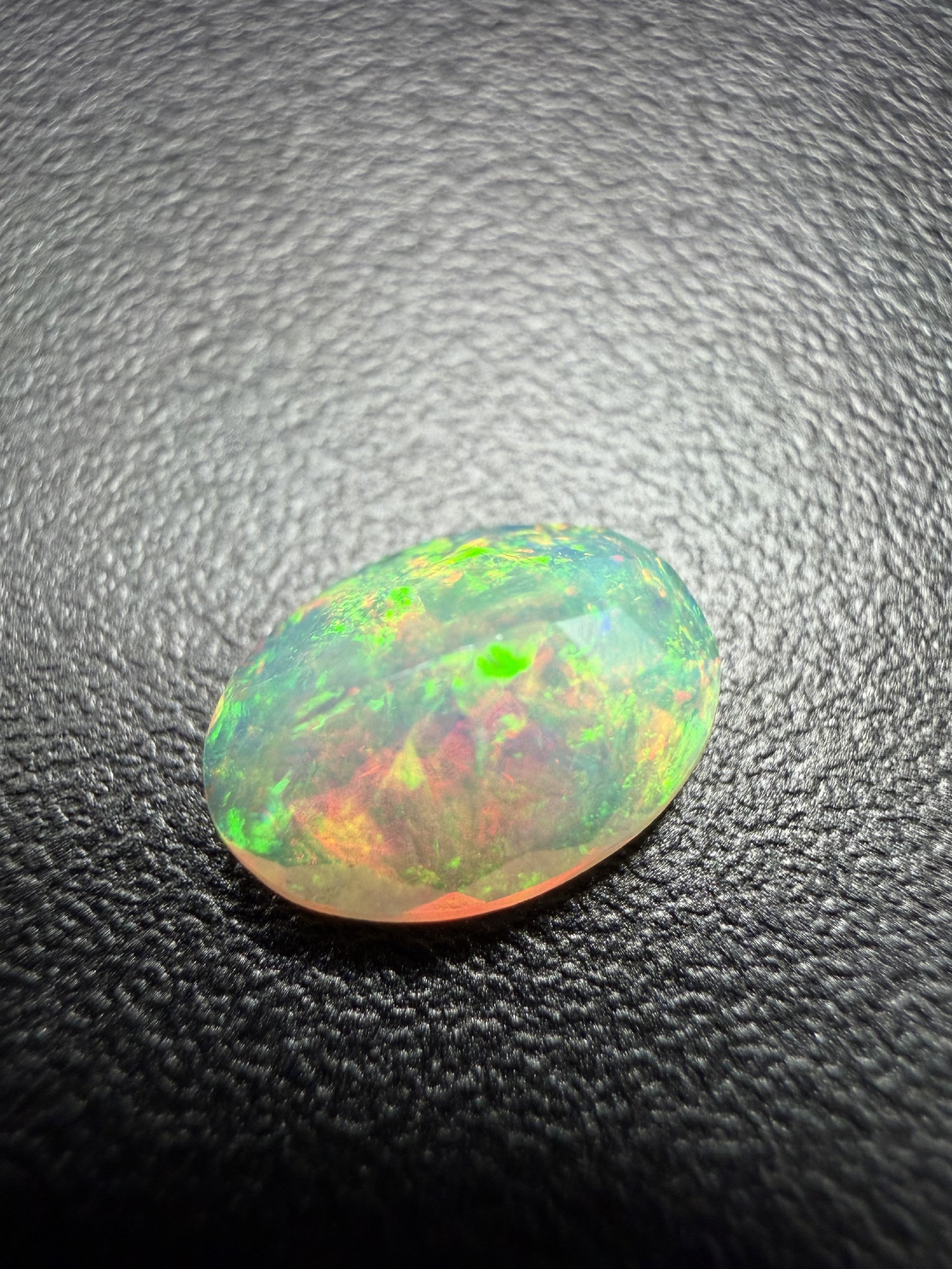 Faceted precious opal 1,03ct – Welo, Ethiopia - BOP14
