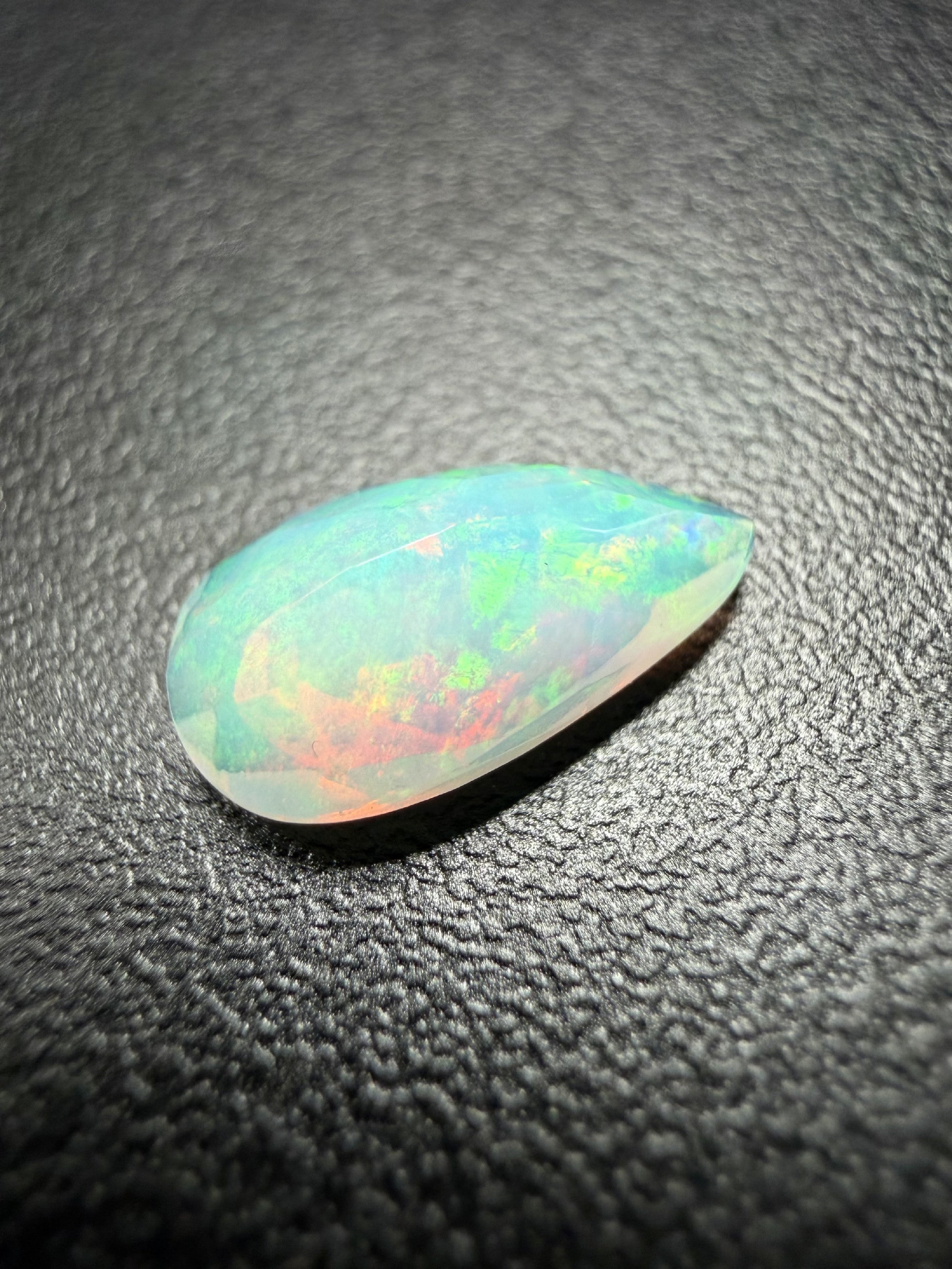 Faceted precious opal 1,2ct – Welo, Ethiopia - BOP16