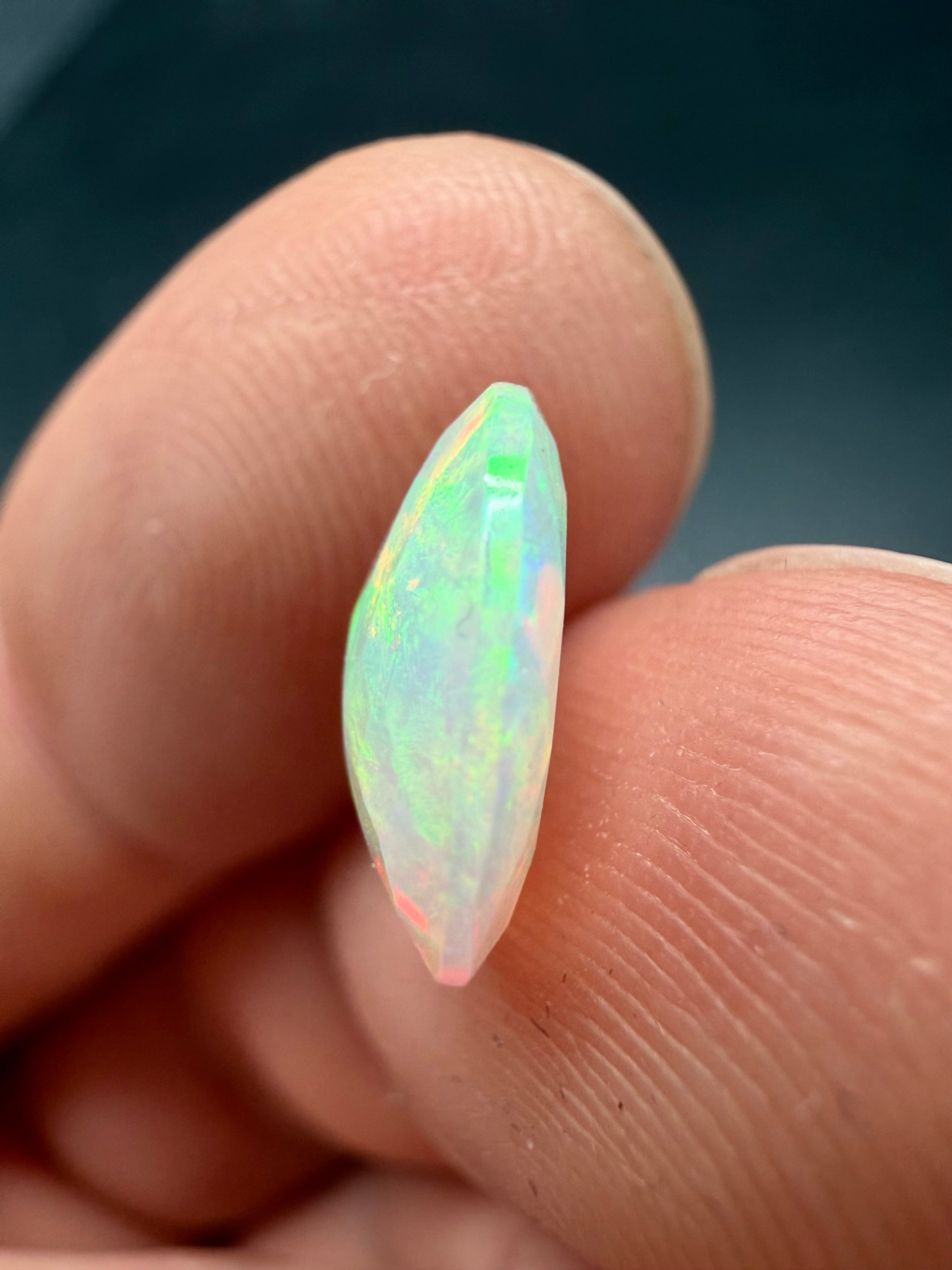 Faceted precious opal 1,62ct – Welo, Ethiopia - BOP19