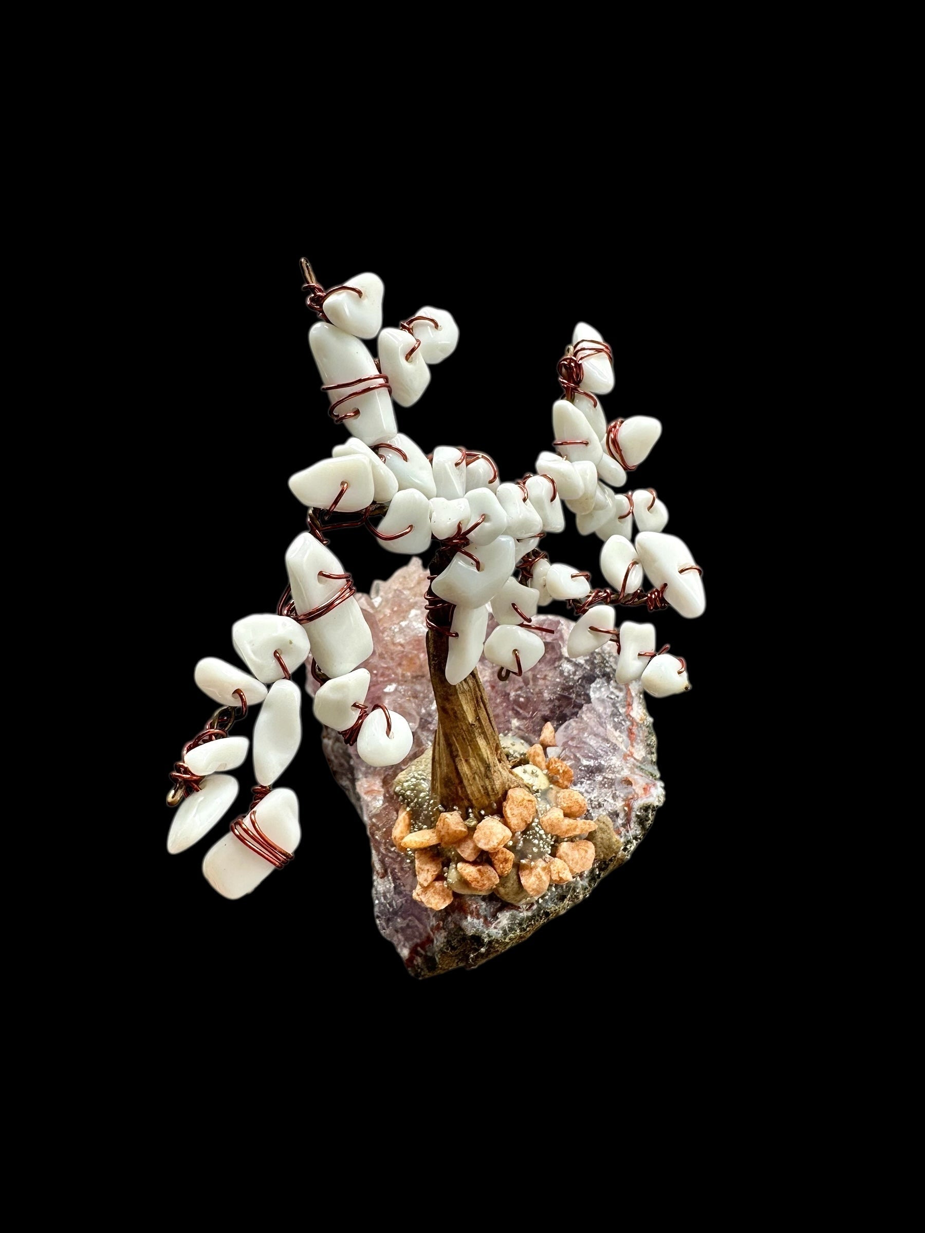 Howlite tree in crystal geod - STR02