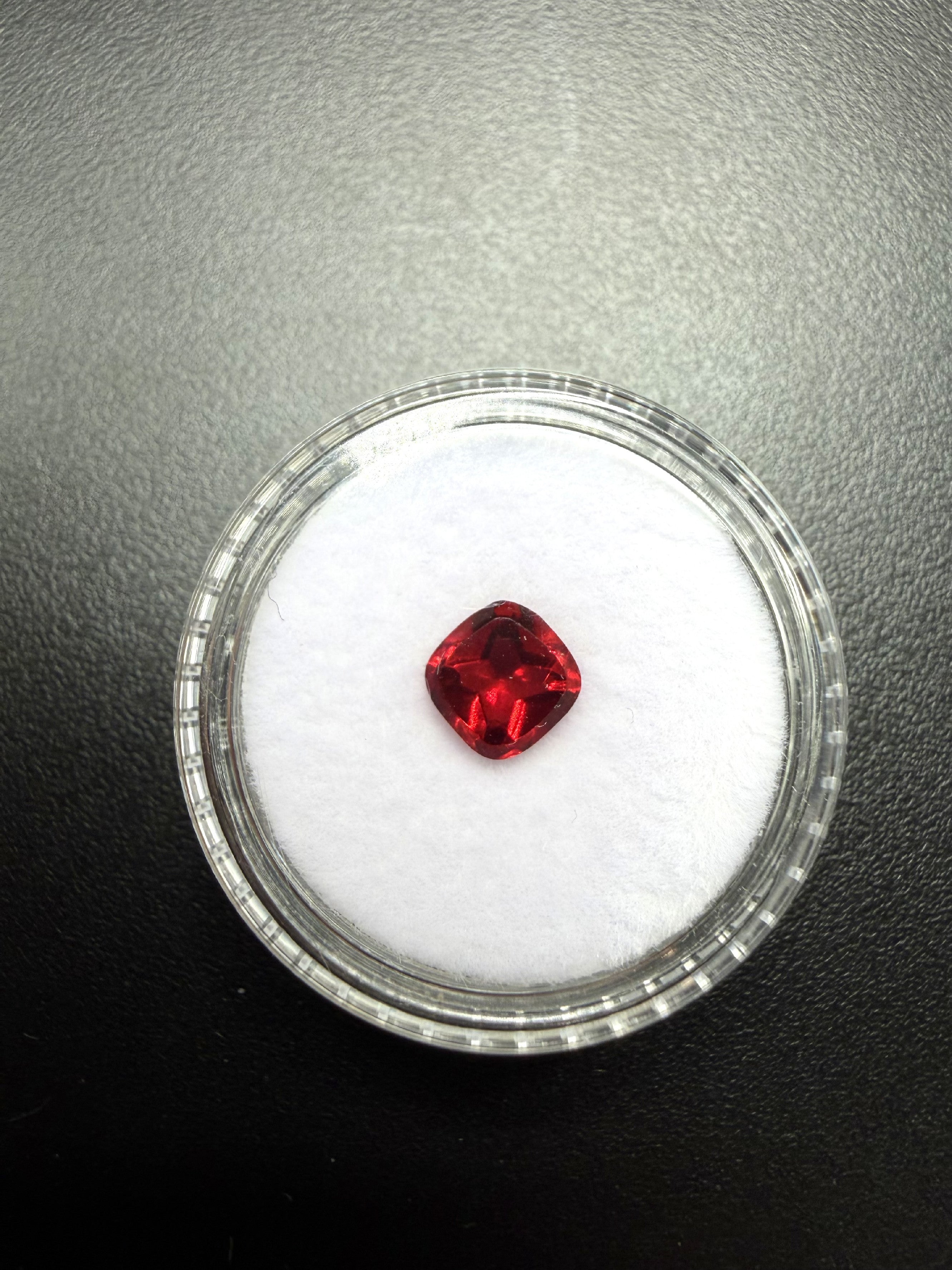 Faceted garnet 1,4ct – Almandine – India - BG033