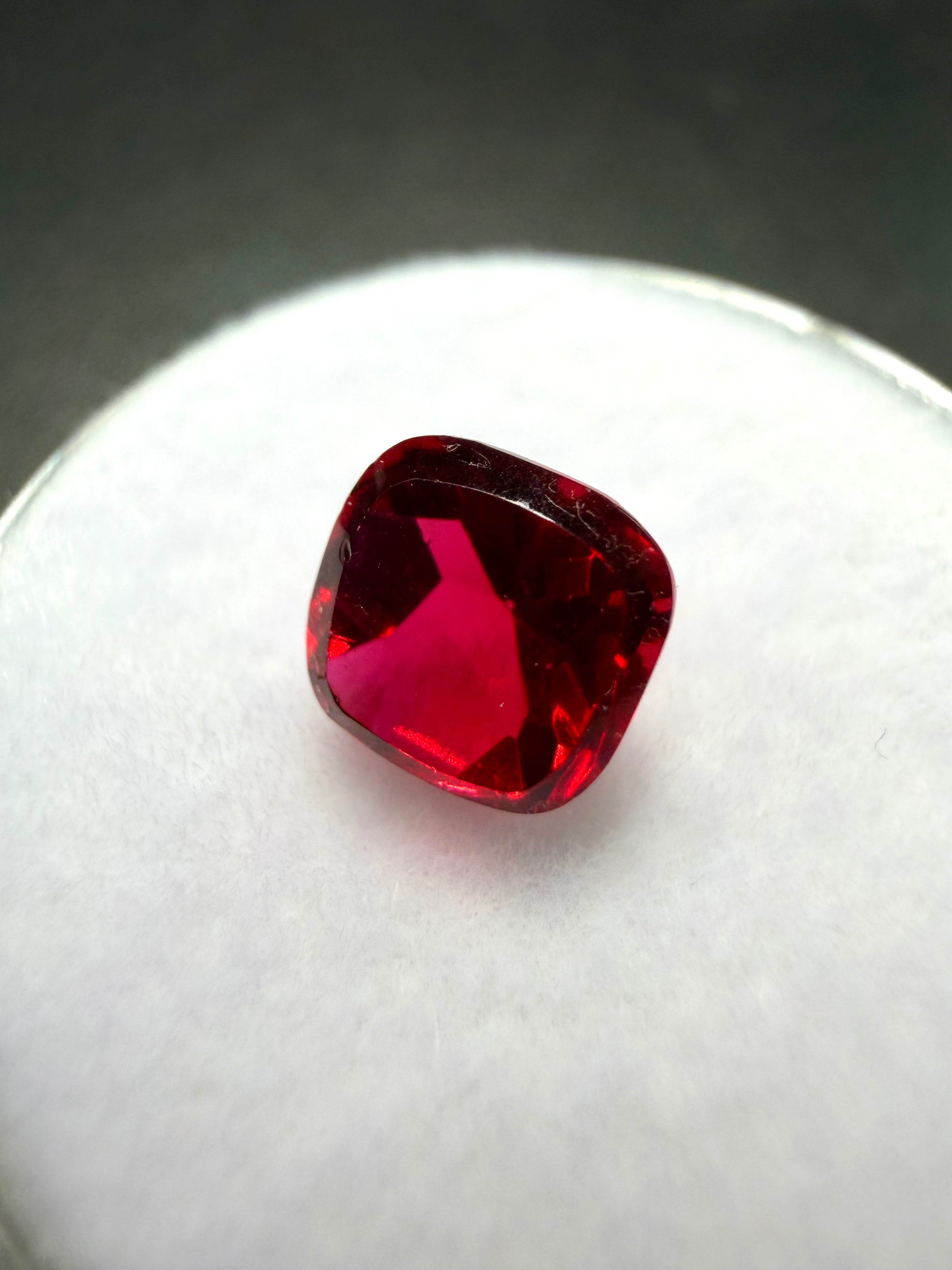Faceted garnet 1,4ct – Almandine – India