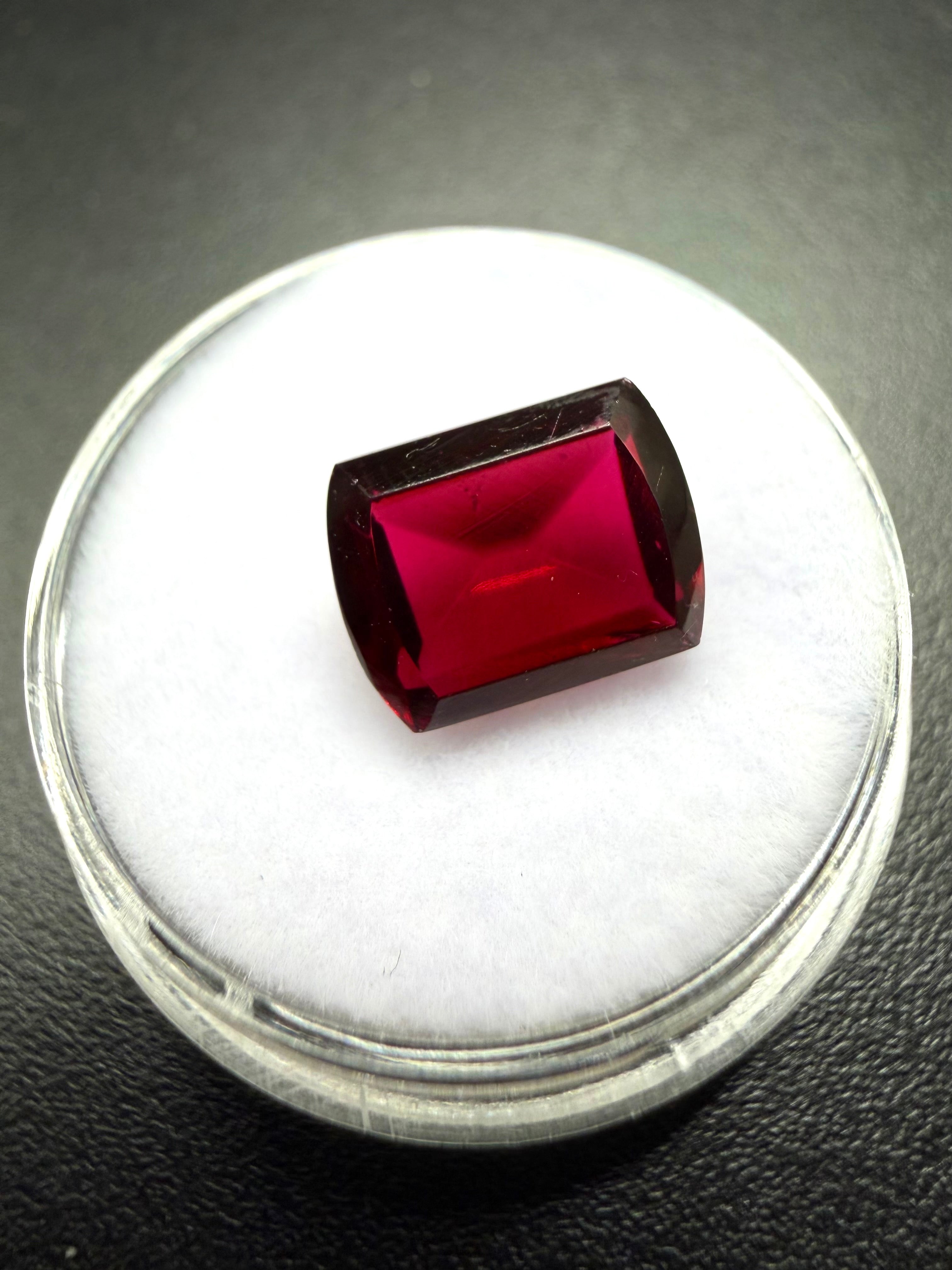 Faceted garnet 3,2ct – Almandine – India