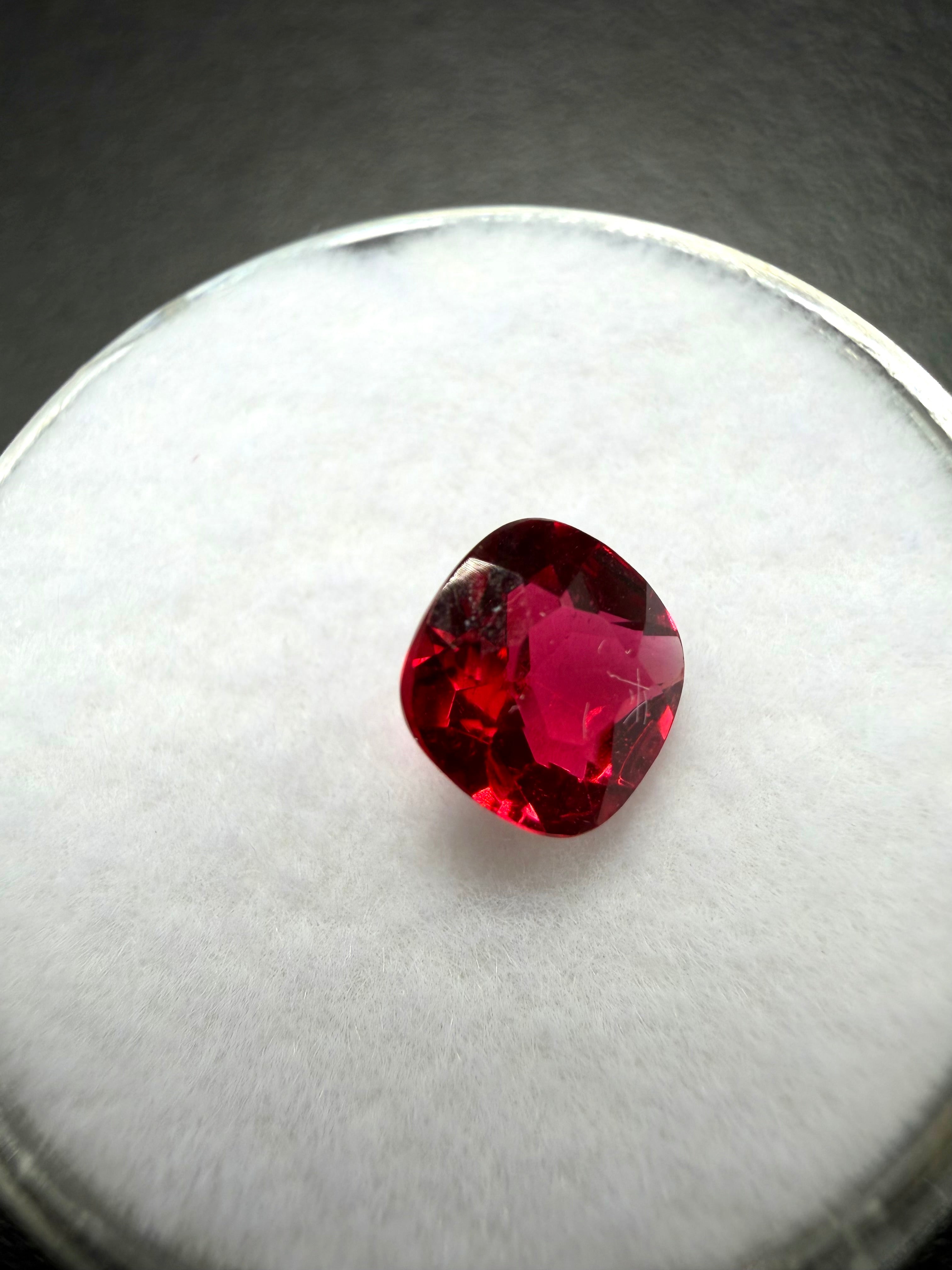 Faceted garnet 0,81ct – Almandine – India - BG040