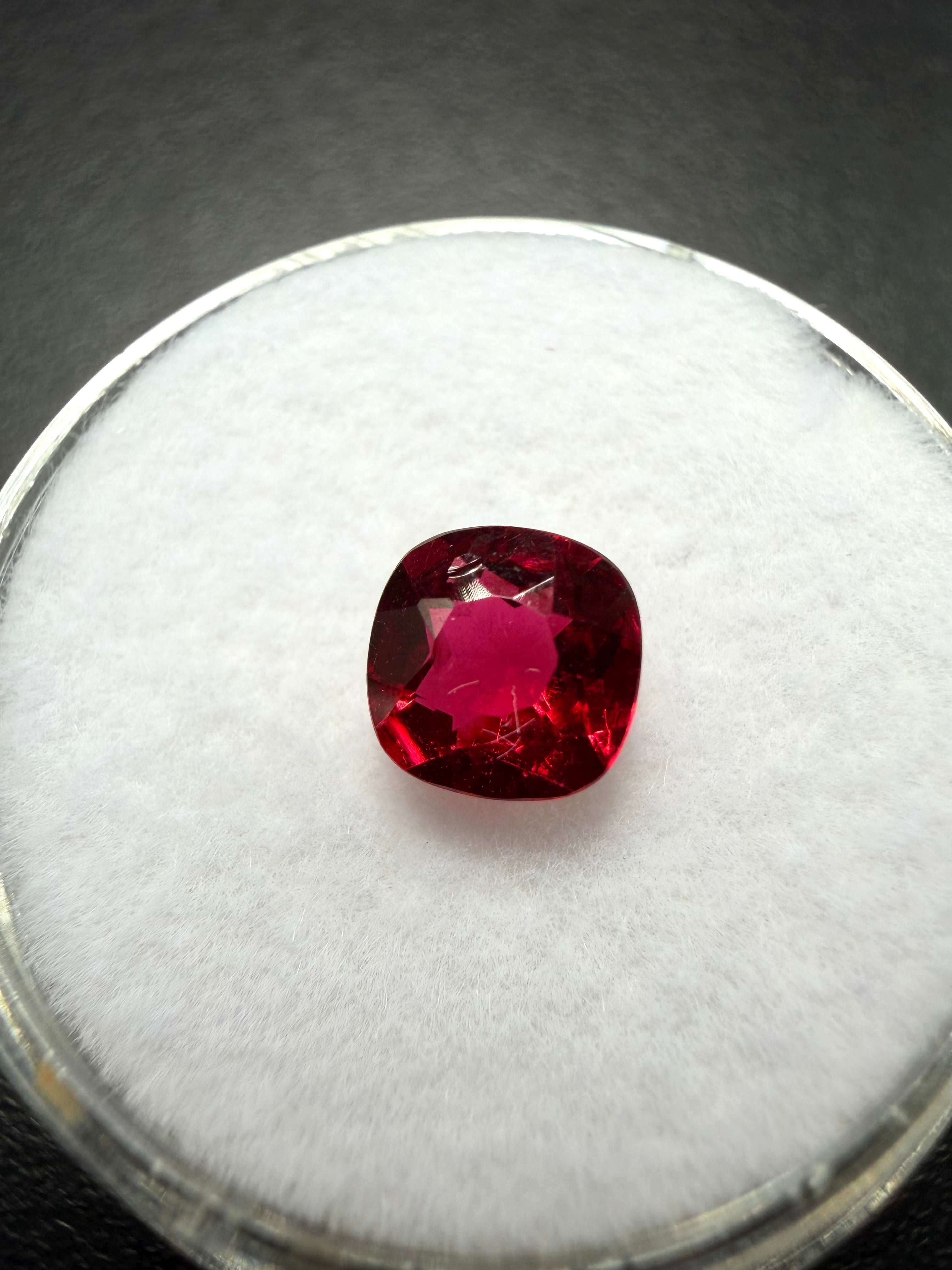Faceted garnet 0,81ct – Almandine – India