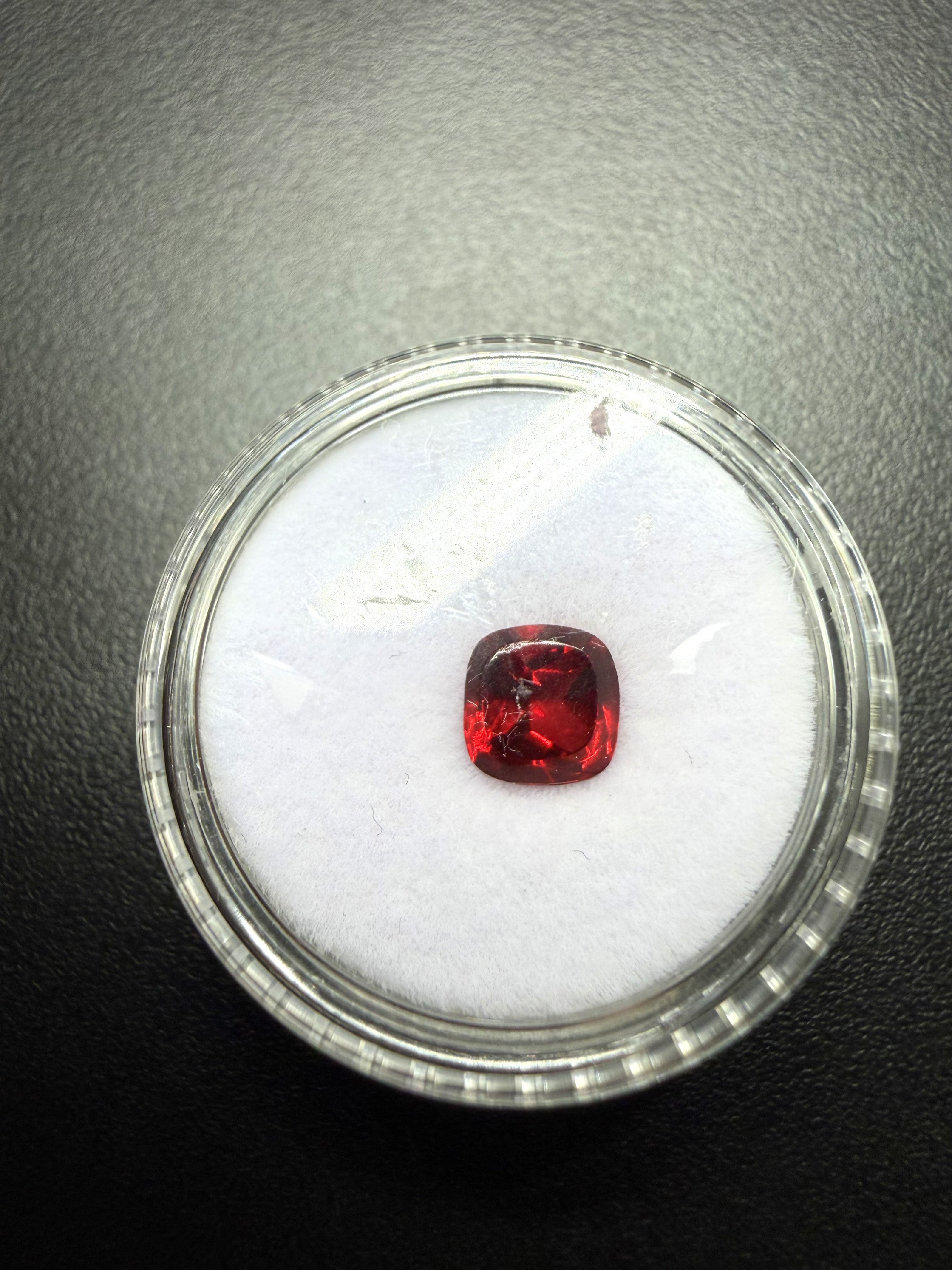 Faceted garnet 1,52ct – Almandine – India - BG042