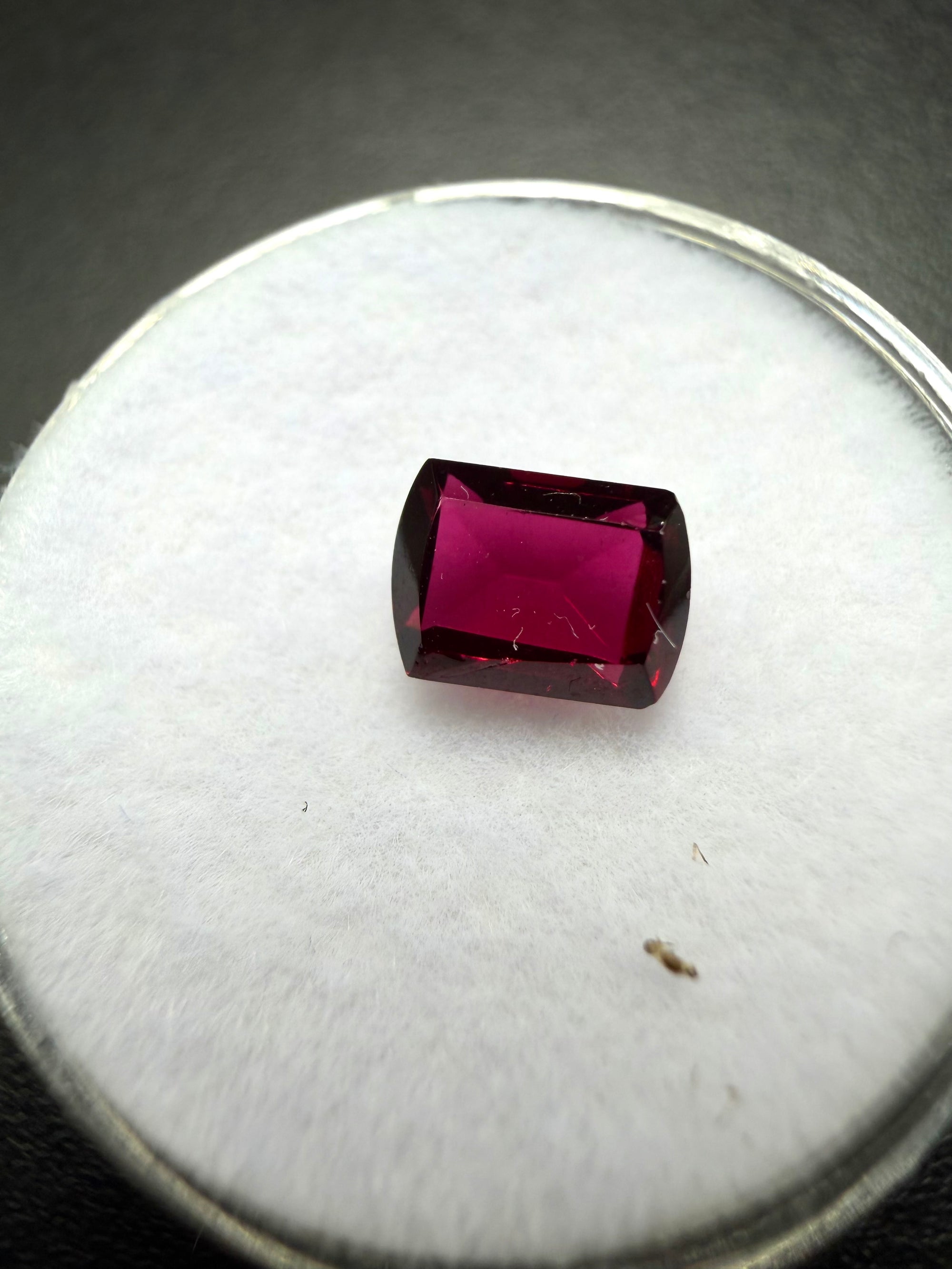 Faceted garnet 1,03ct – Almandine – India