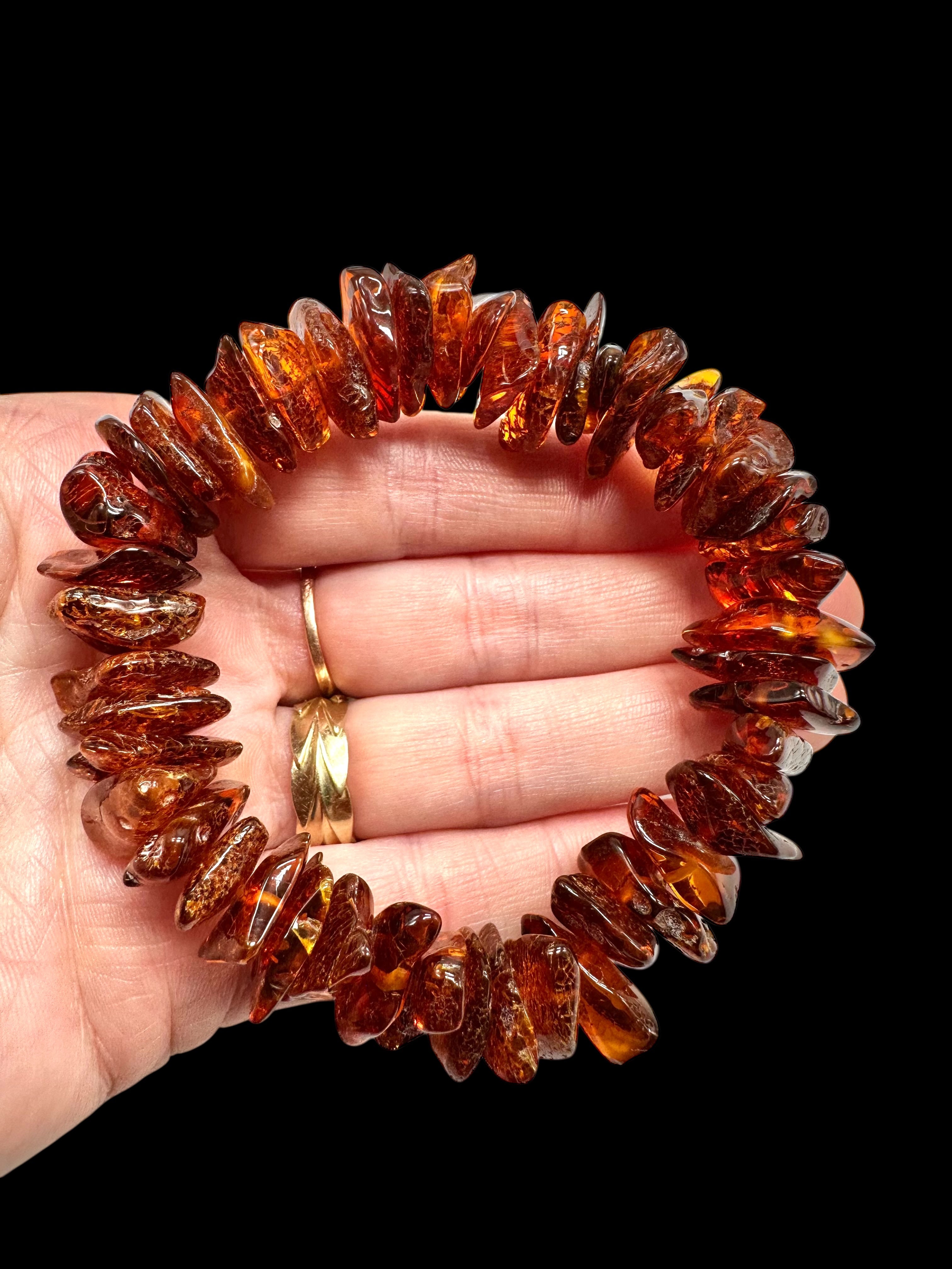 Bracelet made of tumbled genuine amber XXL / dark – random piece