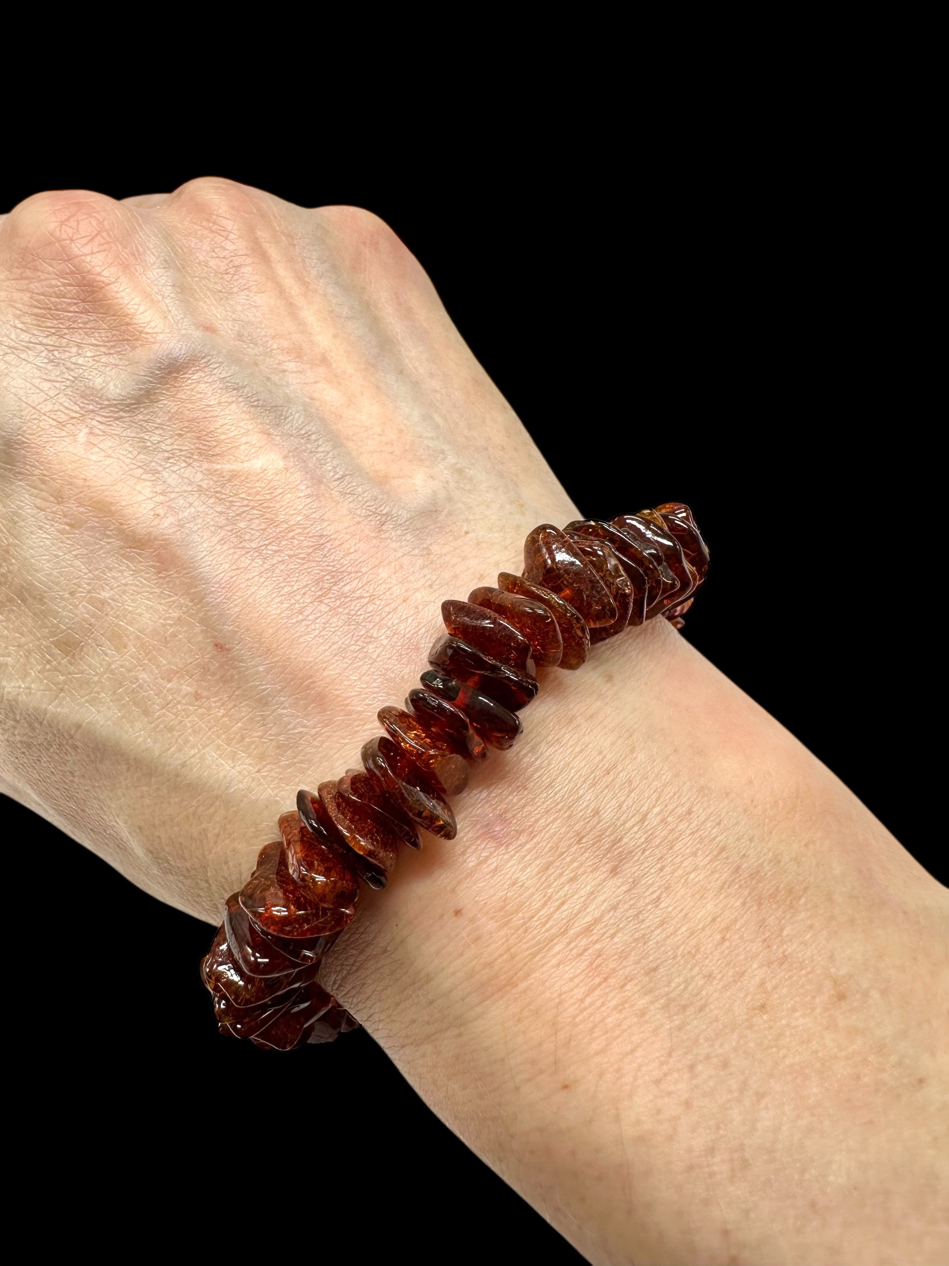 Bracelet made of tumbled genuine amber / dark – random piece - N/J012