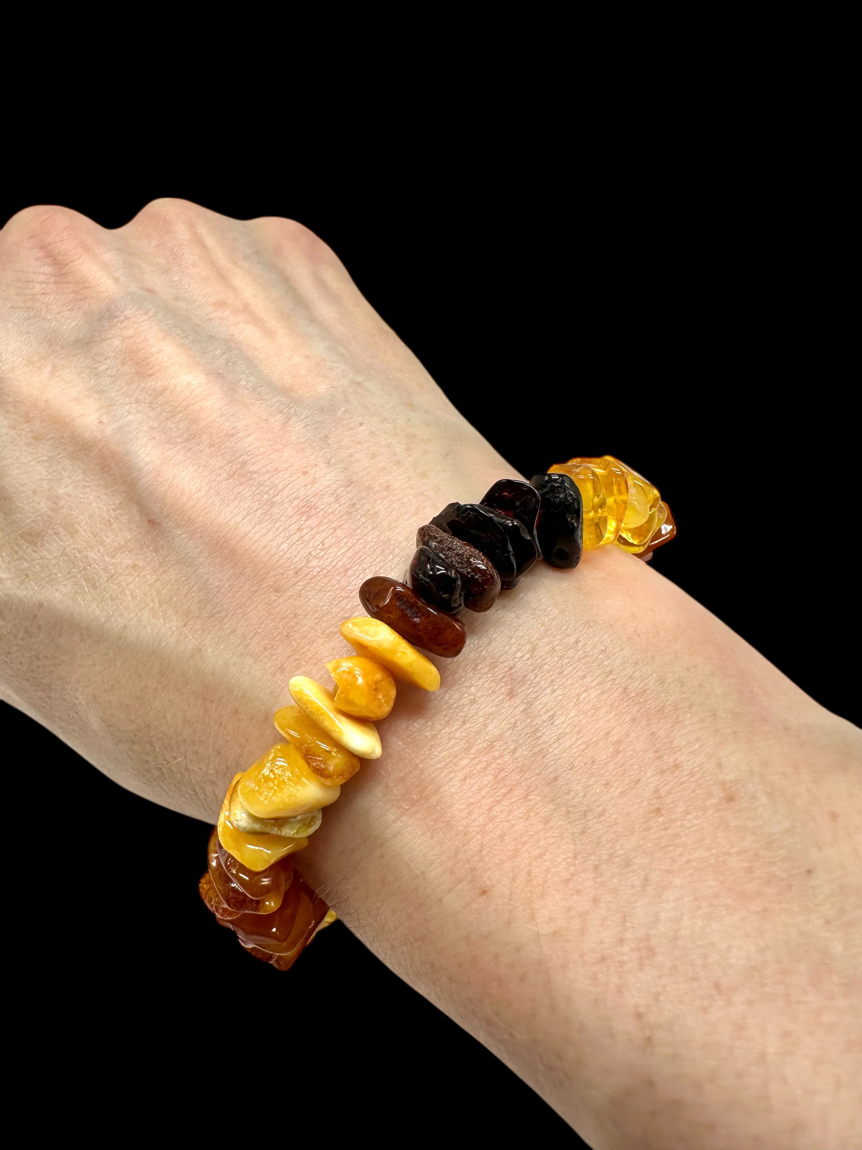 Bracelet made of tumbled genuine amber / mix – random piece - N/J013