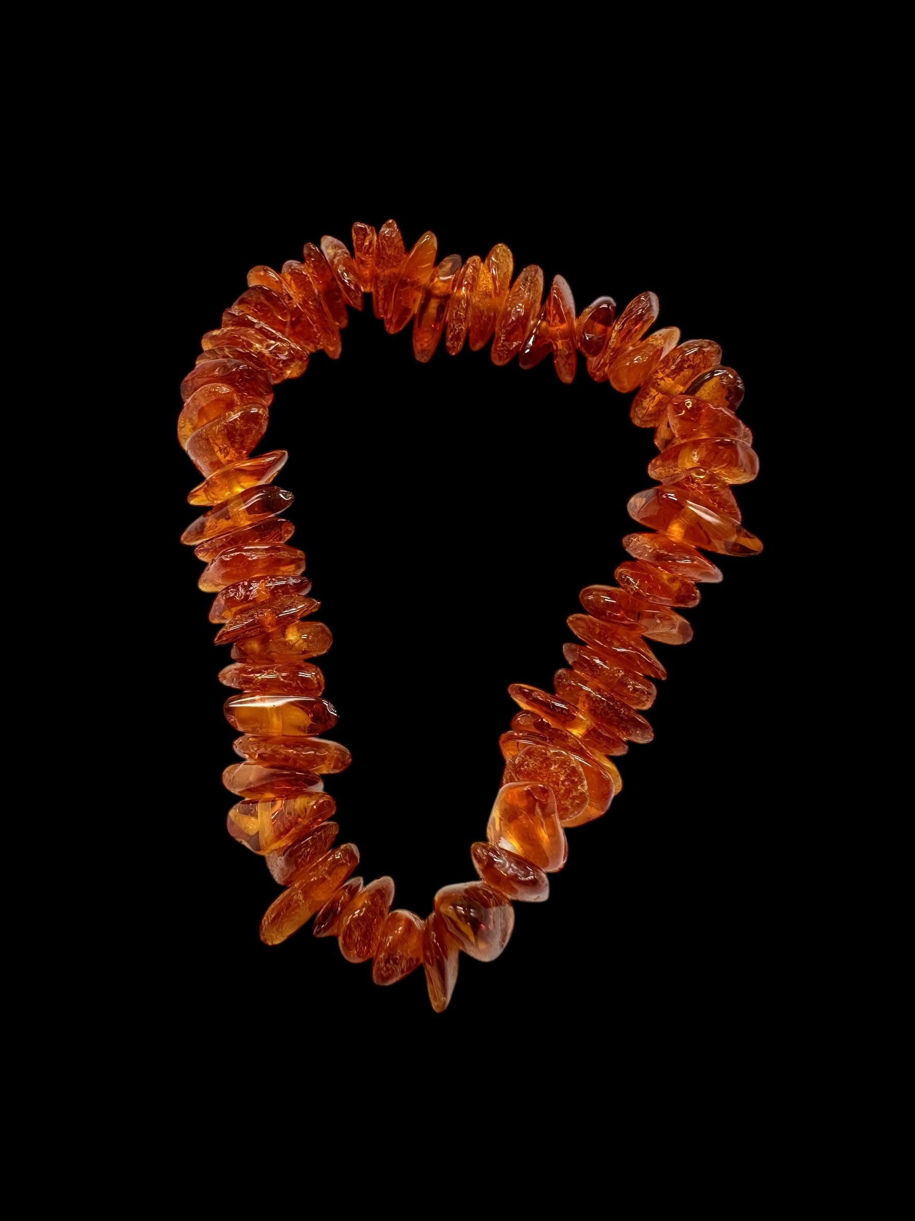 Children's bracelet made of tumbled genuine amber / dark – random piece - N/J020