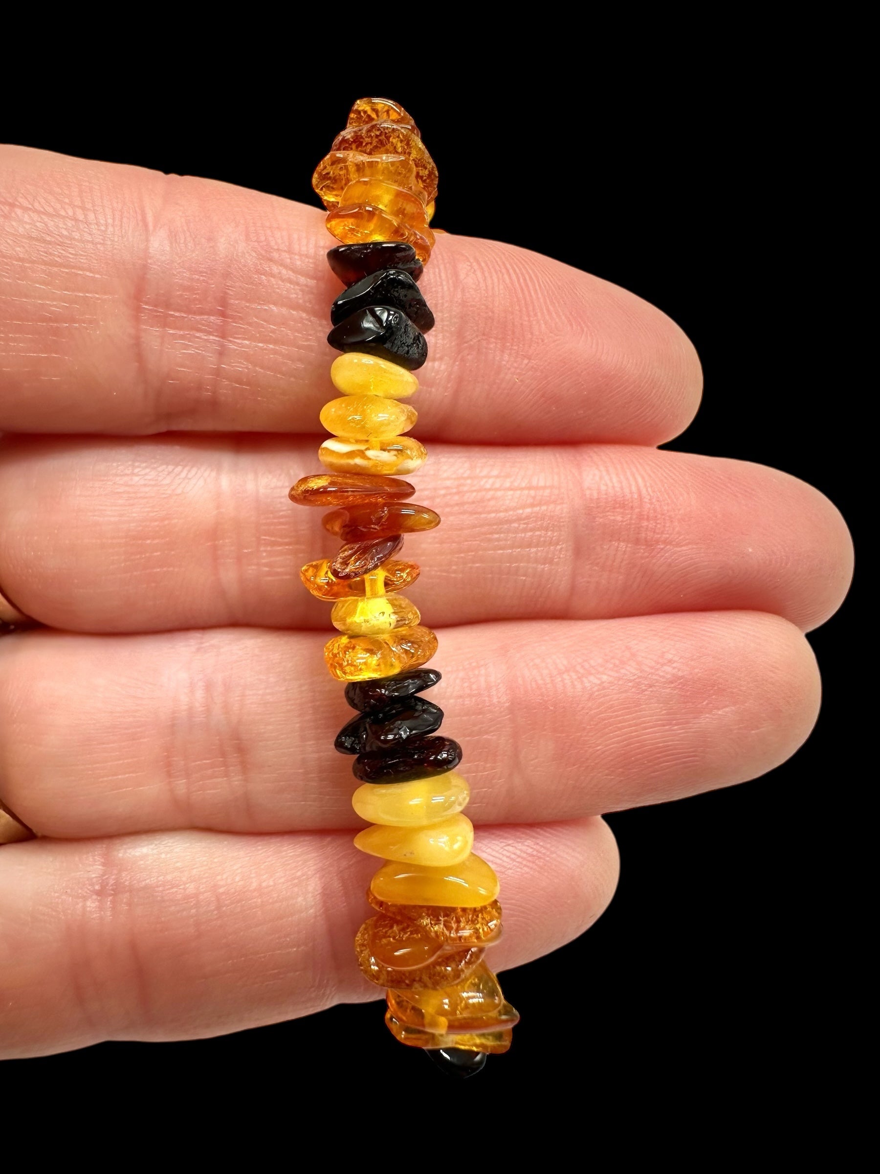 Children's bracelet made of tumbled genuine amber / mix – random piece - N/J021
