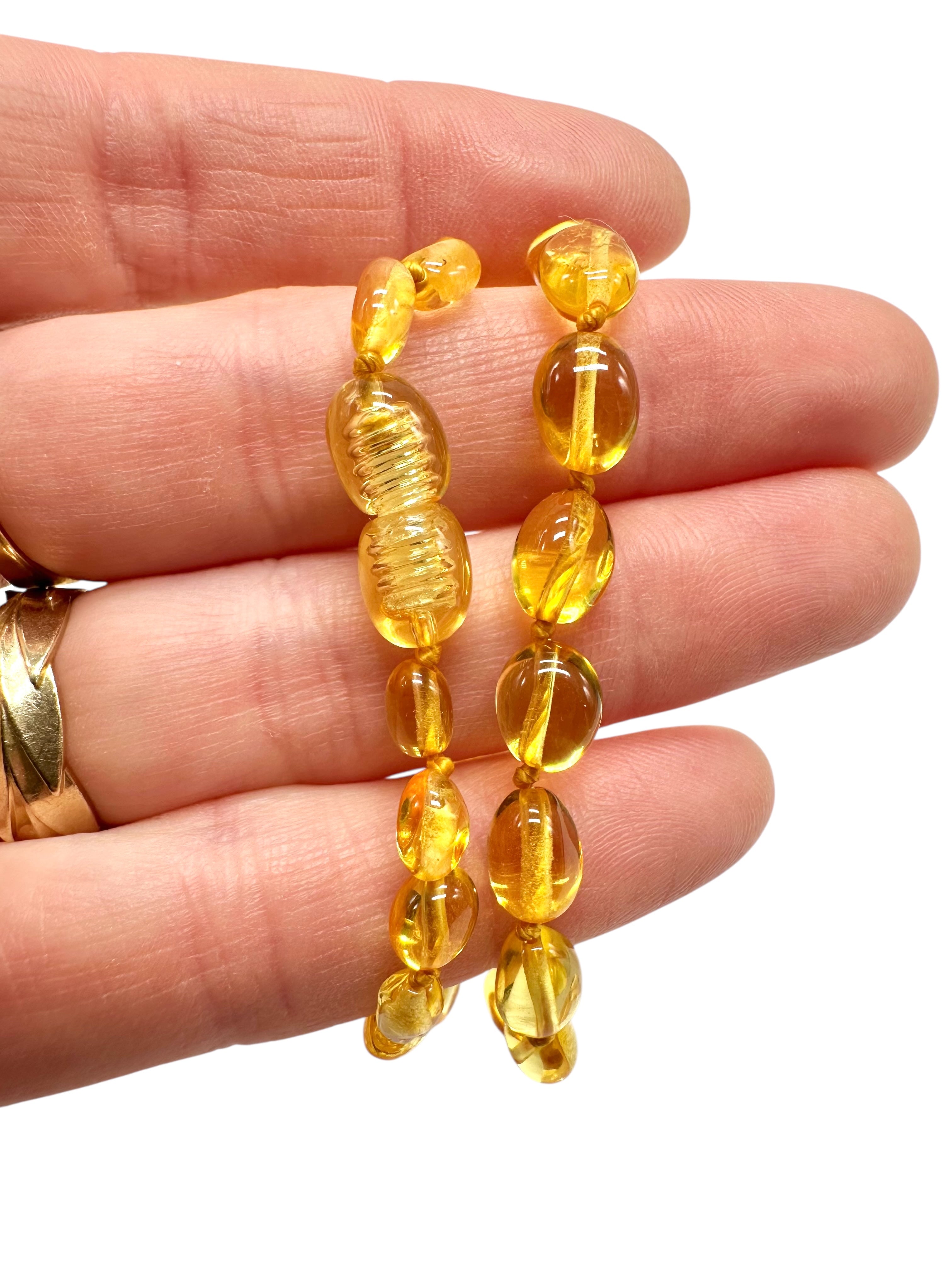 Children's necklace made of polished genuine amber spheres / light – random piece - NA/J001
