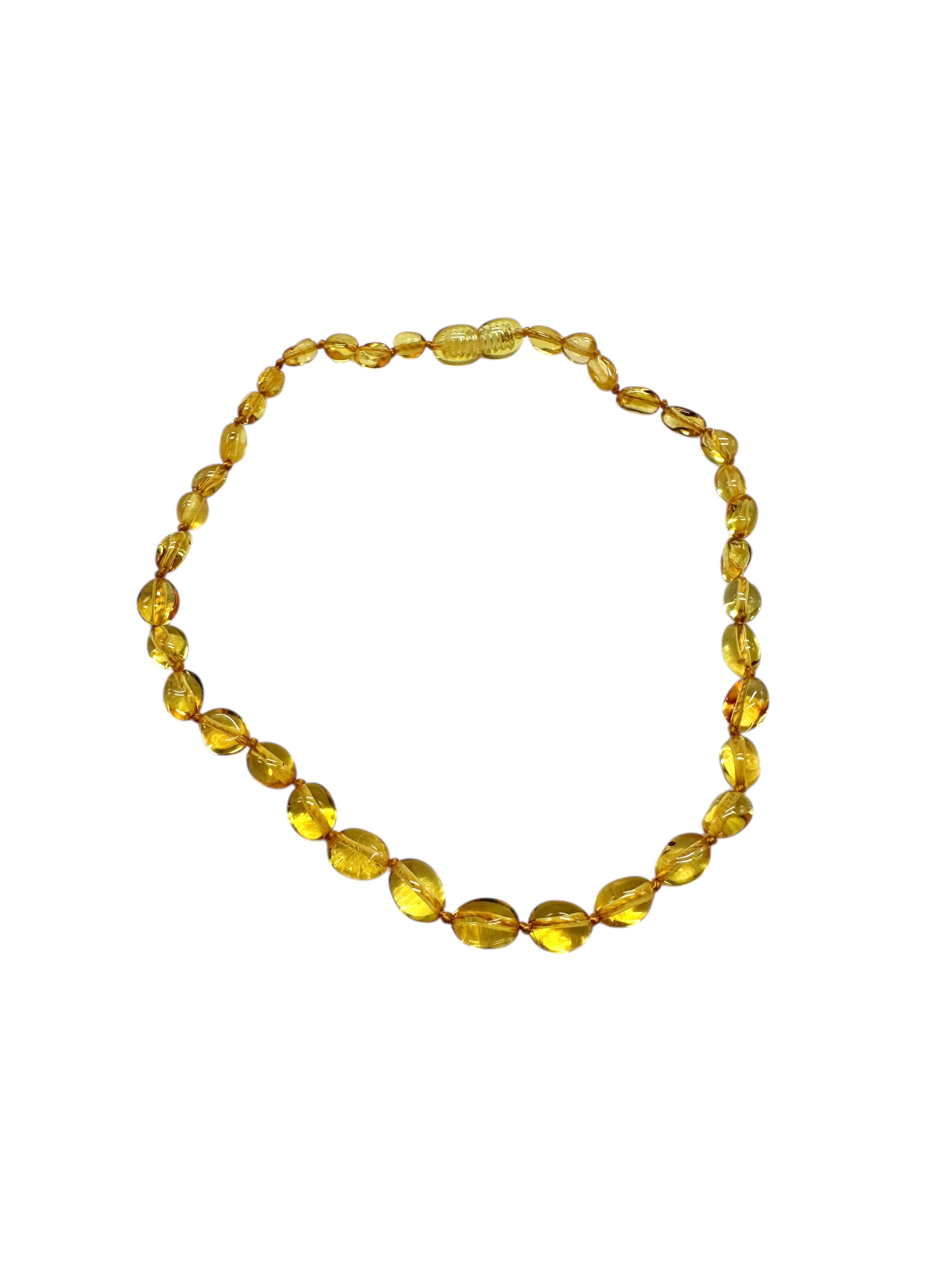 Children's necklace made of polished genuine amber spheres / light – random piece - NA/J001