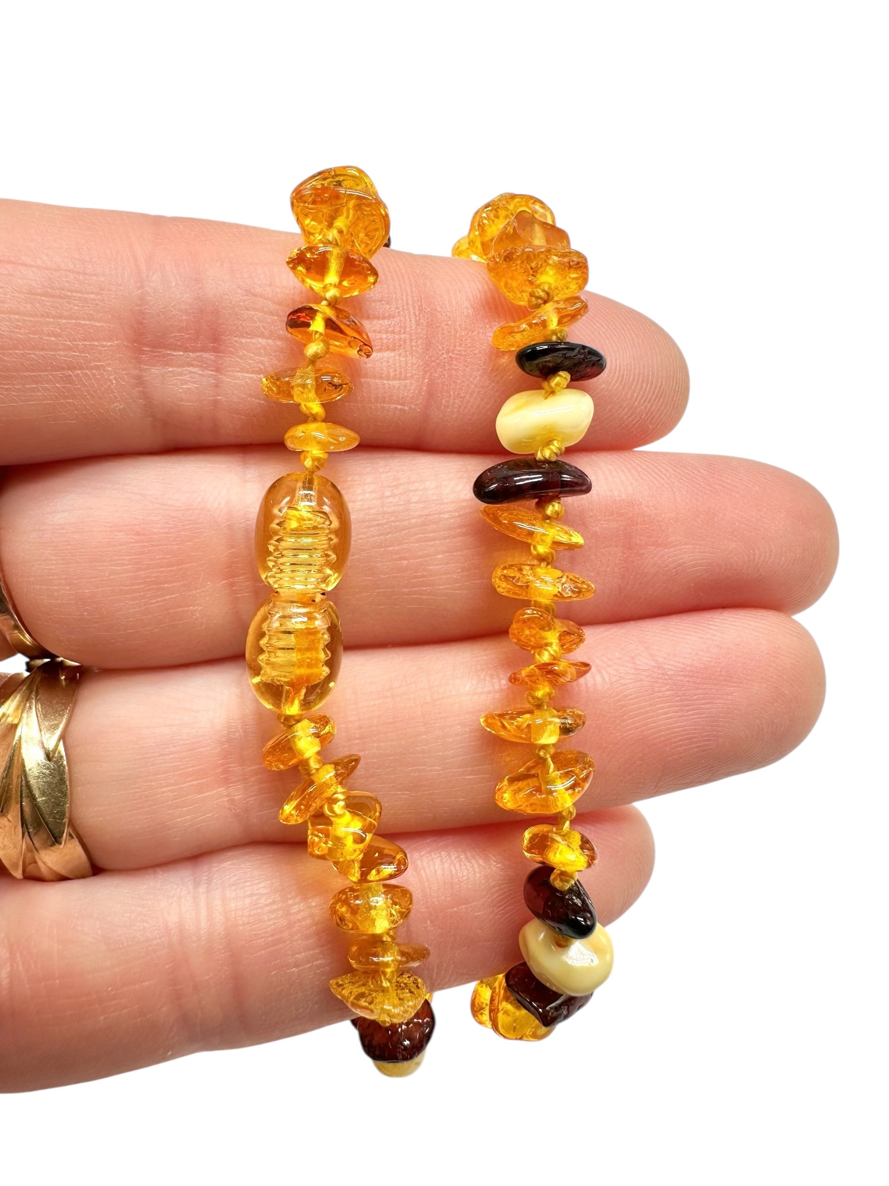 Children's necklace made of tumbled genuine amber / mix – random piece - NA/J004