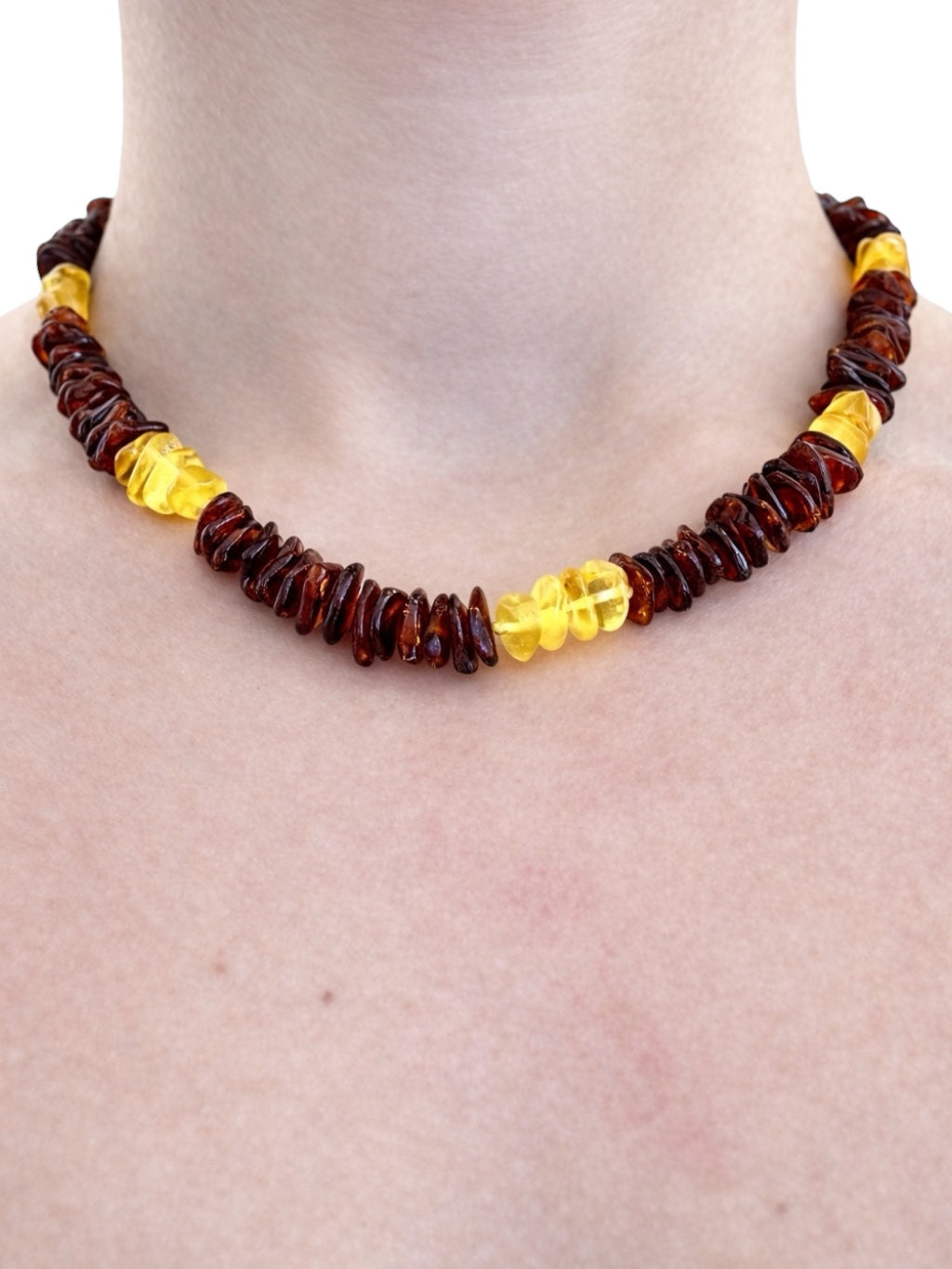 Necklace made of tumbled genuine amber / mix – random piece
