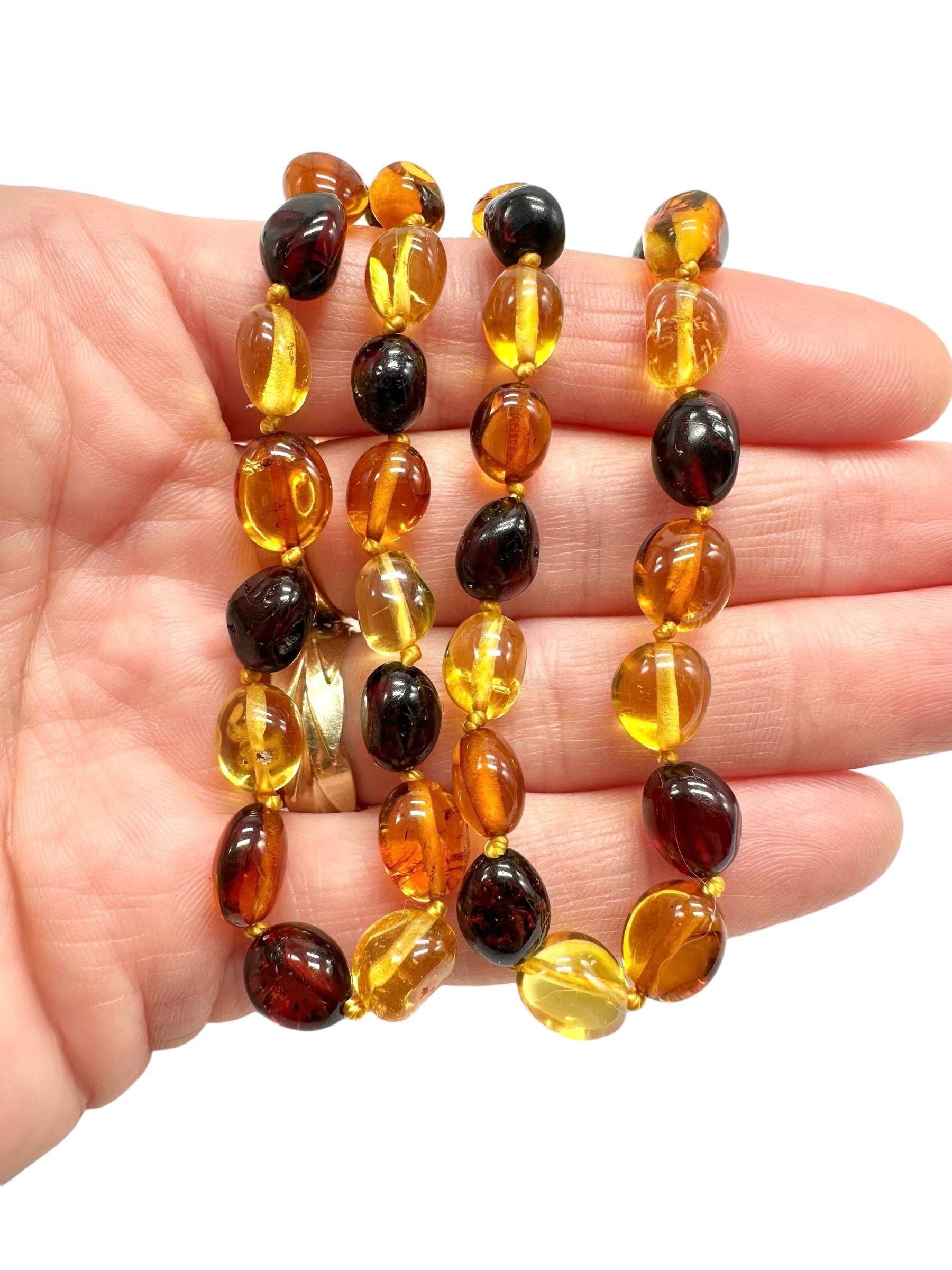 Necklace made of polished genuine amber spheres / mix – random piece - NA/J012